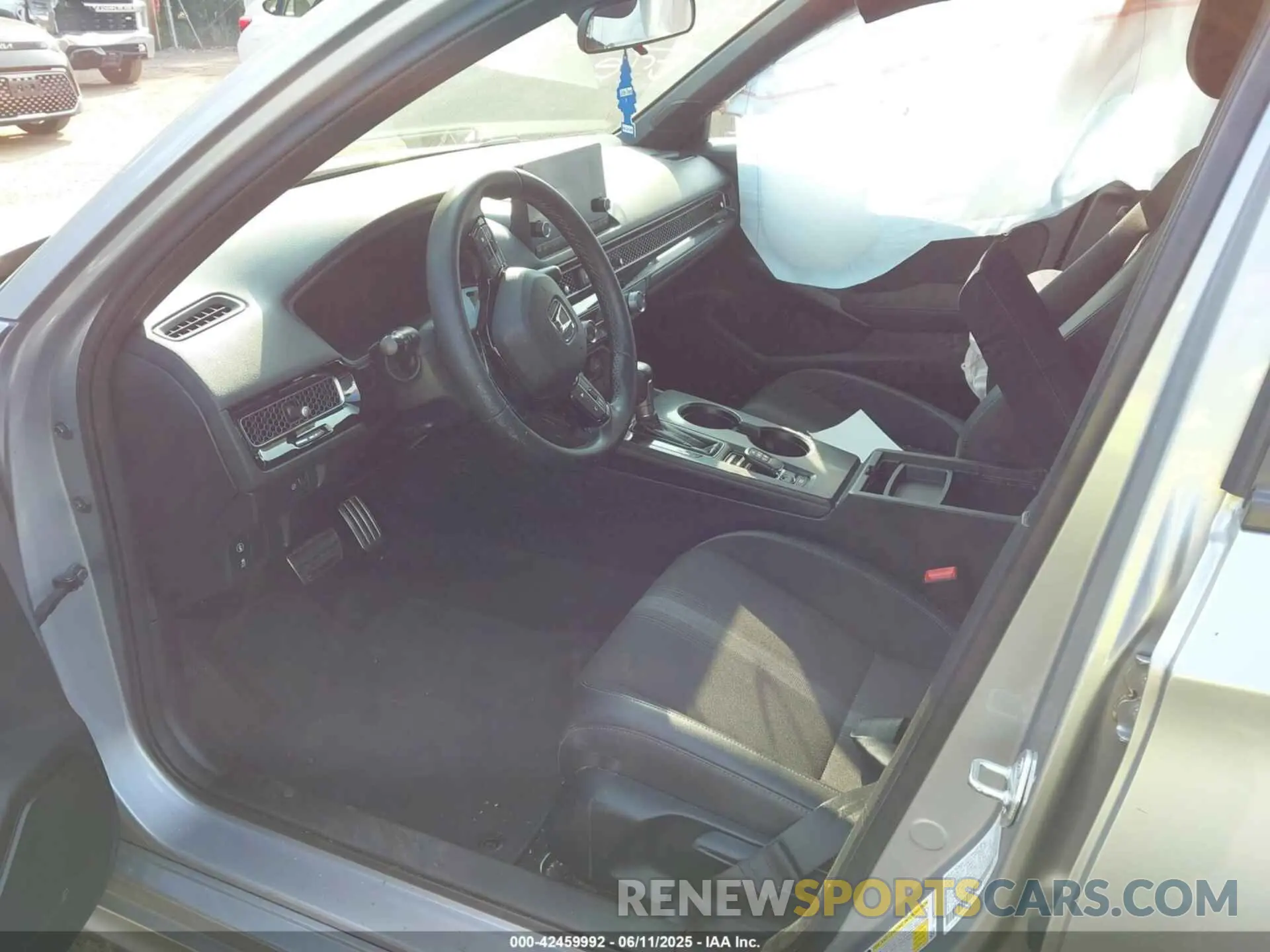 5 fotografías del automóvil dañado 2HGFE2F57NH582953 HONDA CIVIC 2022