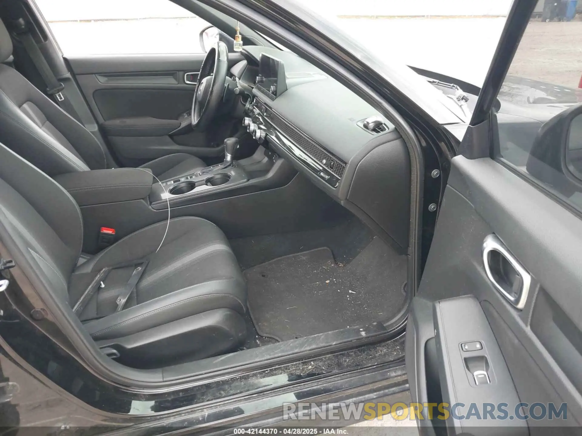 5 fotografías del automóvil dañado 2HGFE2F58NH552697 HONDA CIVIC 2022