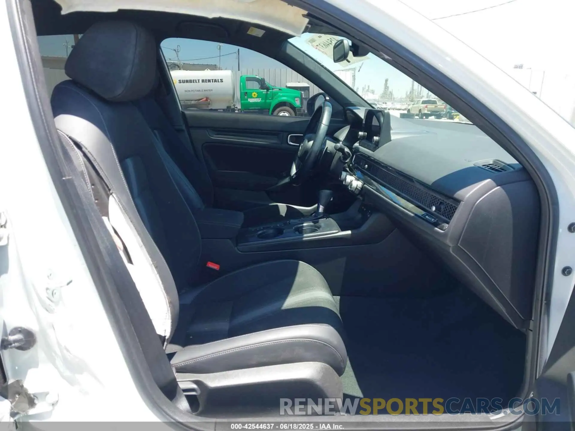 5 fotografías del automóvil dañado 2HGFE2F59NH561179 HONDA CIVIC 2022