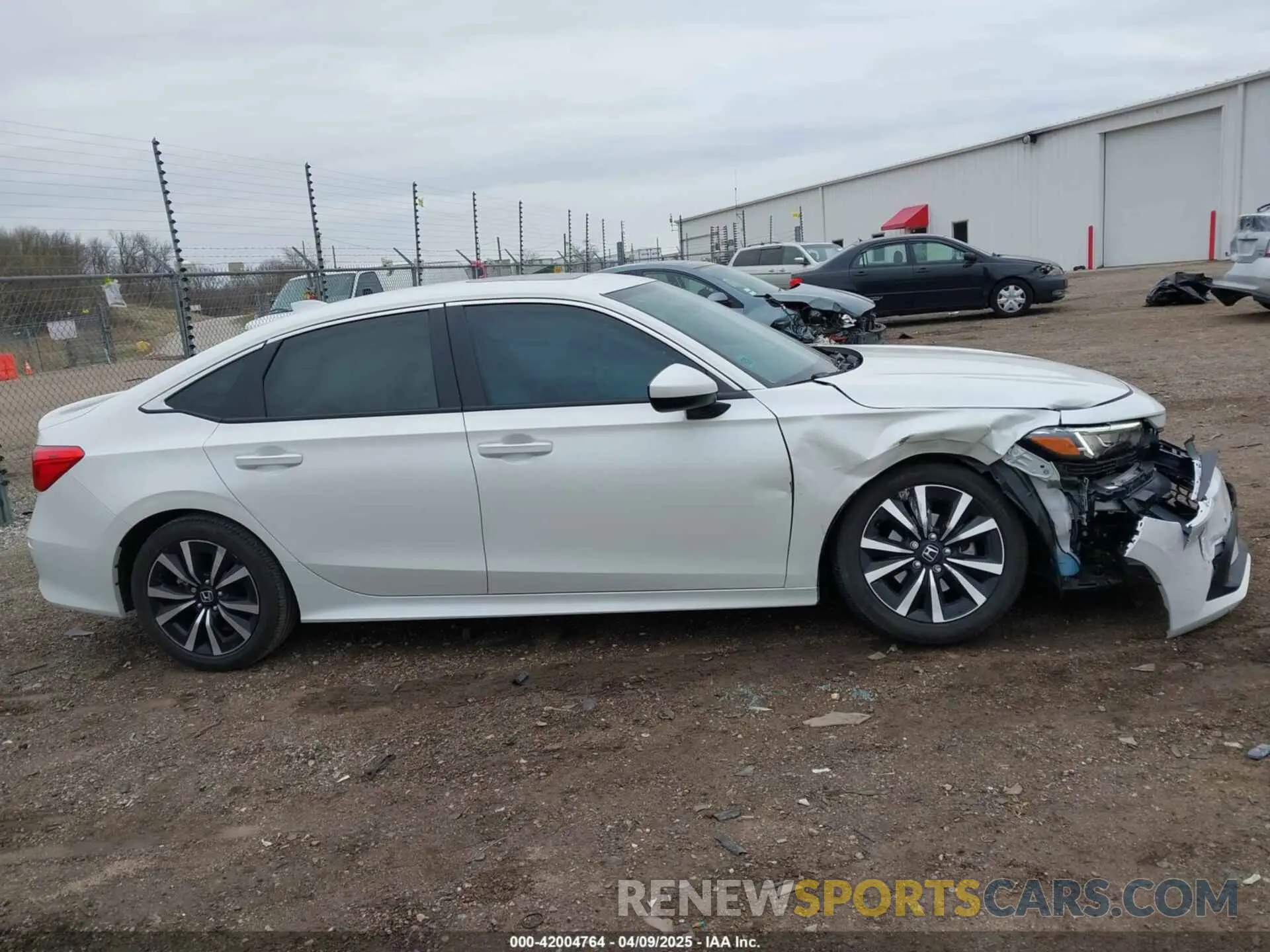 13 fotografías del automóvil dañado JHMFE1F72NX009592 HONDA CIVIC 2022