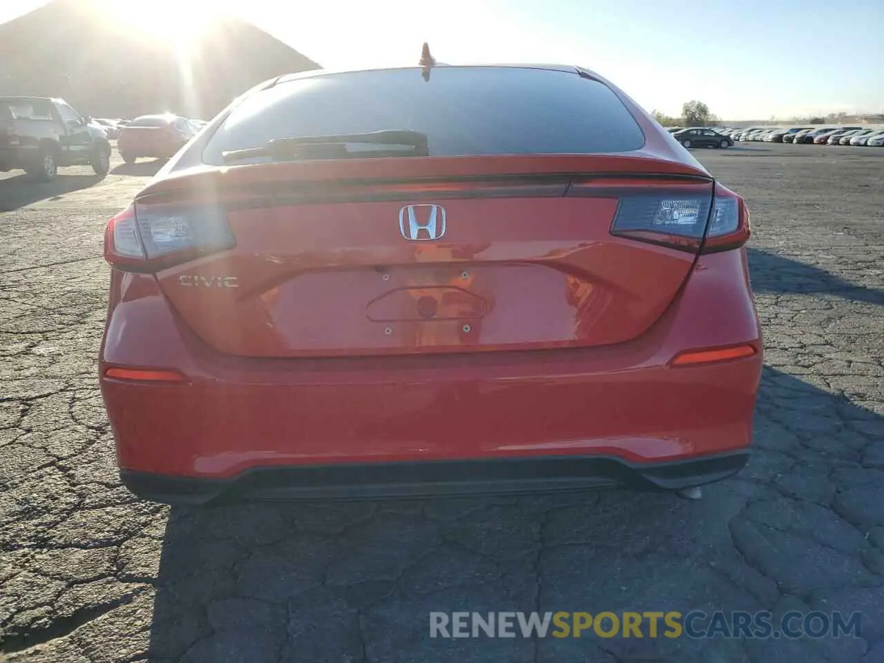 6 fotografías del automóvil dañado 19XFL1H72PE016307 HONDA CIVIC 2023