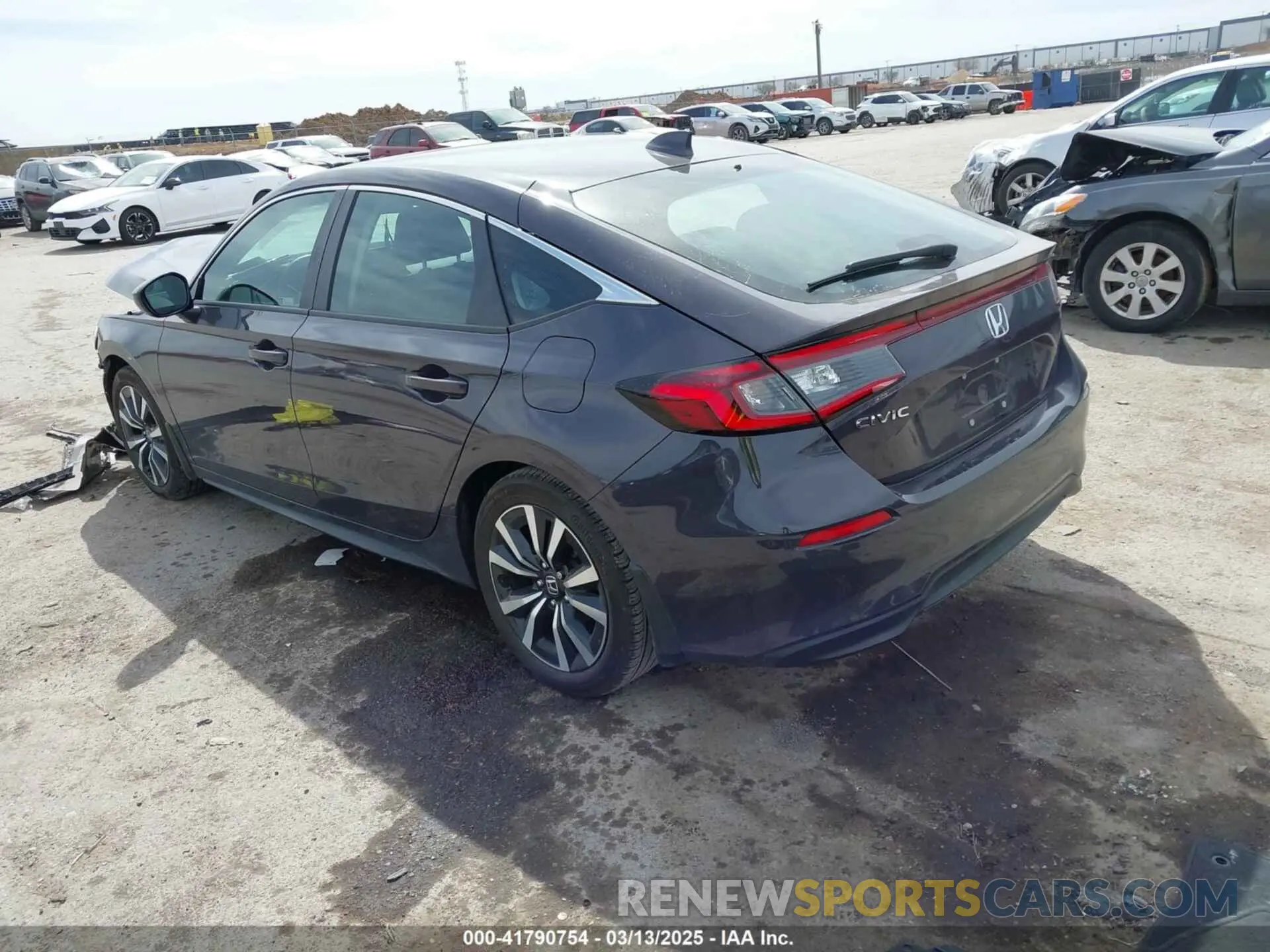 3 fotografías del automóvil dañado 19XFL1H74PE014123 HONDA CIVIC 2023