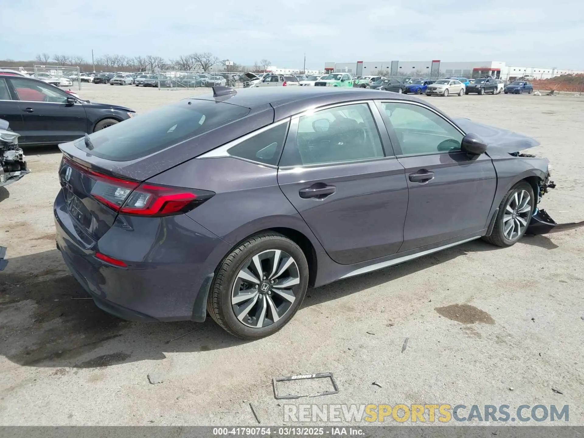 4 fotografías del automóvil dañado 19XFL1H74PE014123 HONDA CIVIC 2023