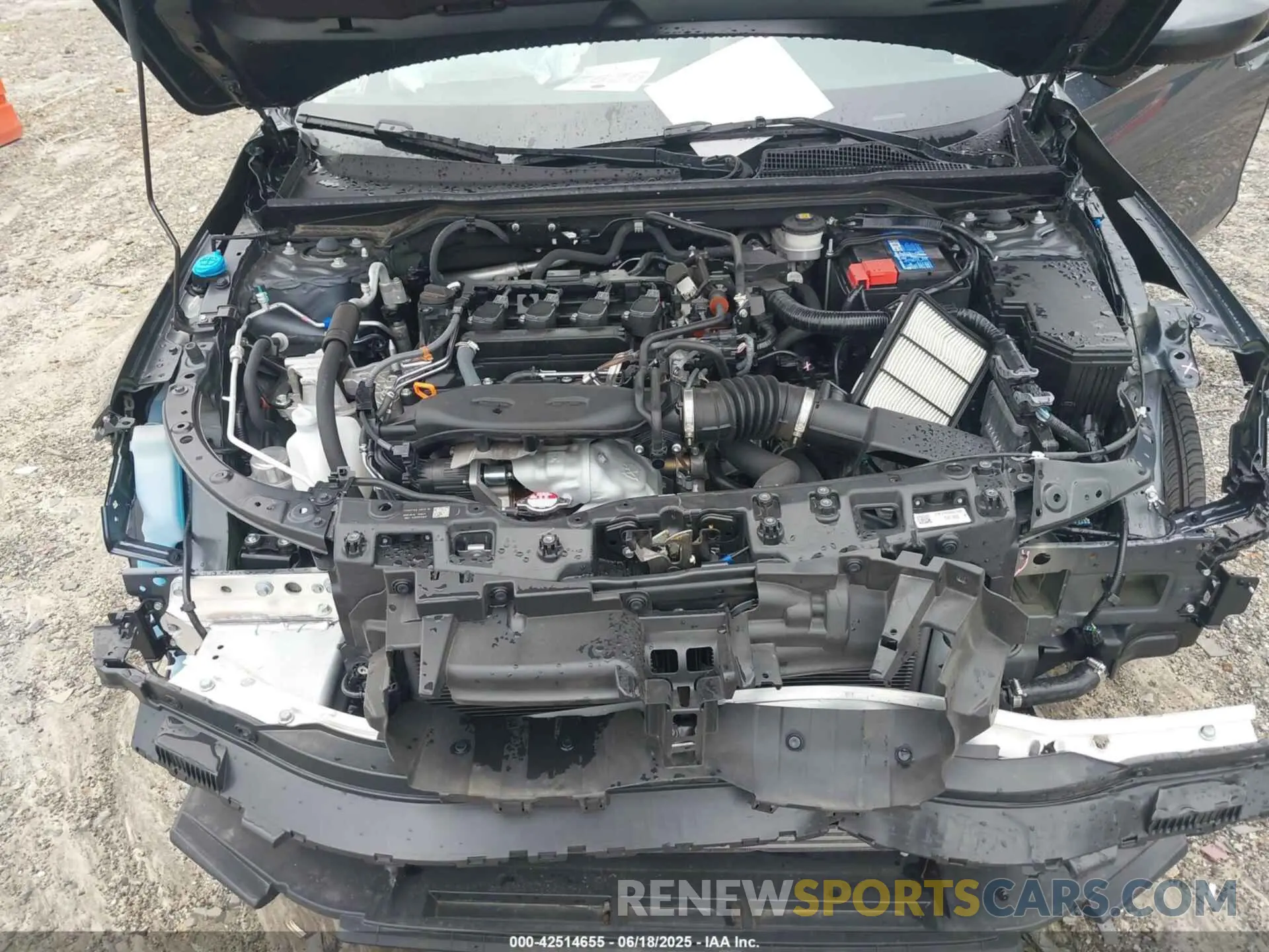 10 fotografías del automóvil dañado 19XFL1H76PE003334 HONDA CIVIC 2023