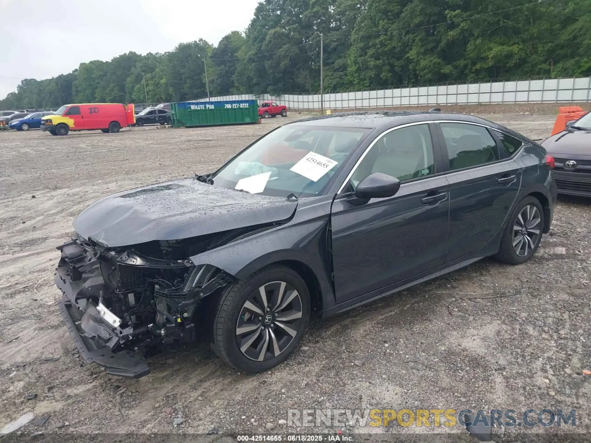 2 fotografías del automóvil dañado 19XFL1H76PE003334 HONDA CIVIC 2023