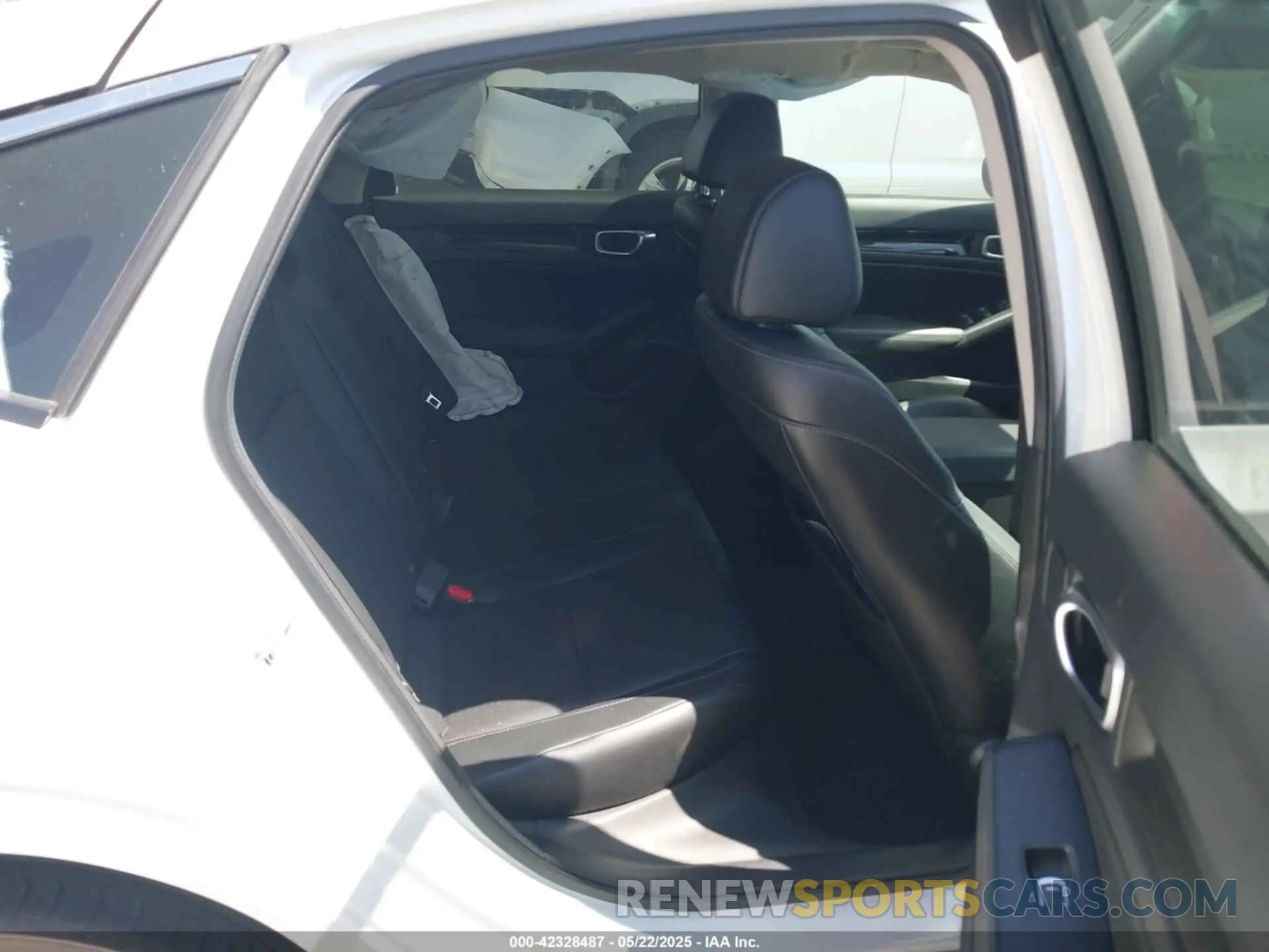 8 fotografías del automóvil dañado 19XFL1H76PE003575 HONDA CIVIC 2023