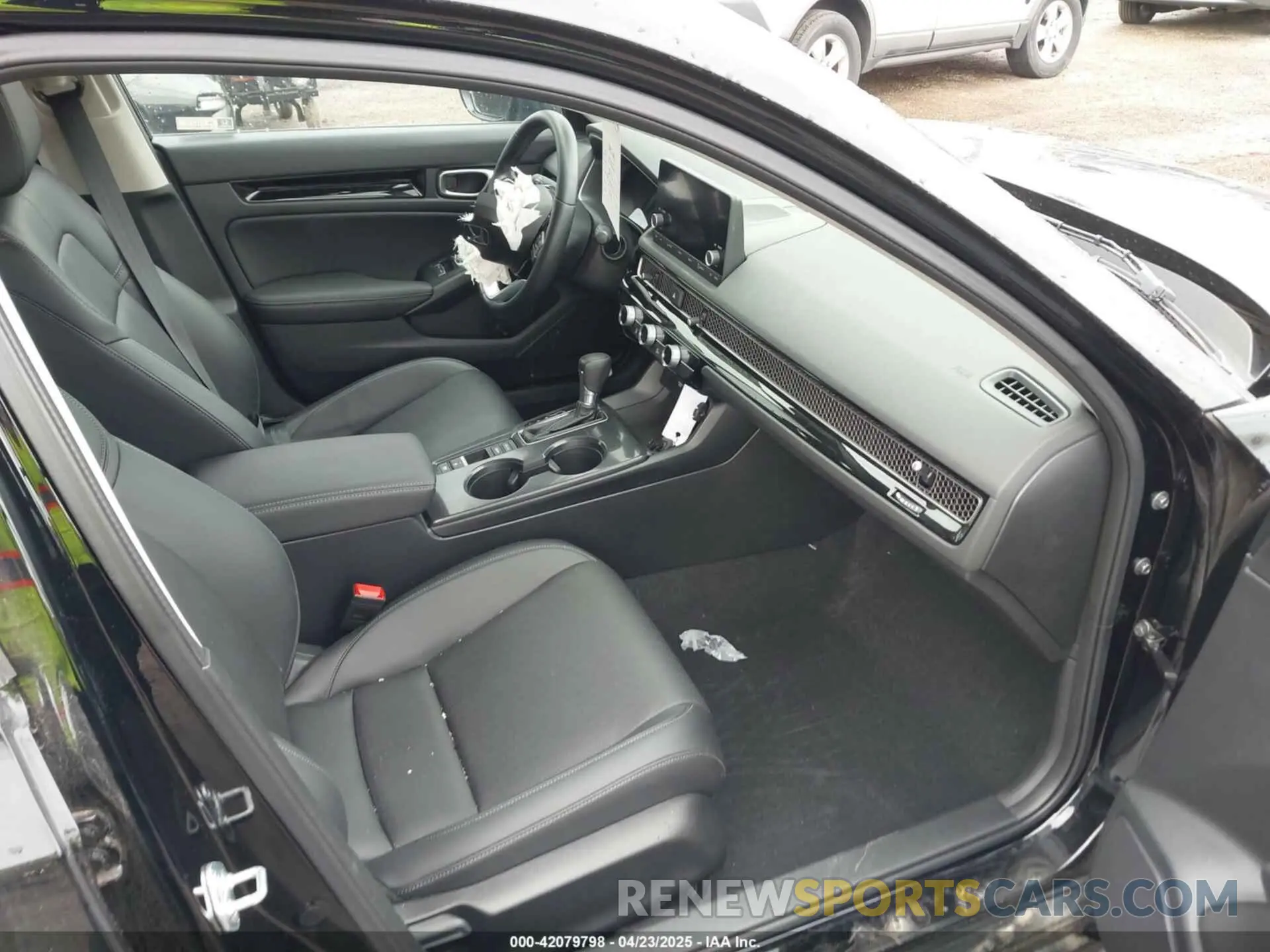 5 fotografías del automóvil dañado 19XFL1H77PE018148 HONDA CIVIC 2023
