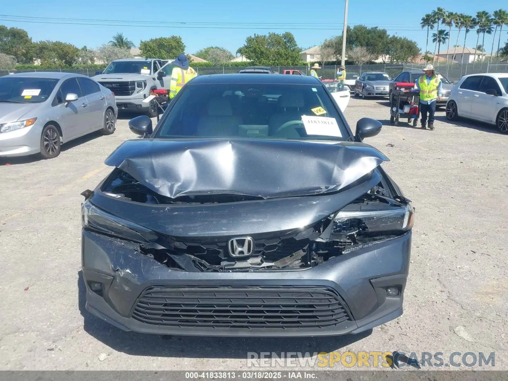 12 fotografías del automóvil dañado 19XFL1H80PE017819 HONDA CIVIC 2023