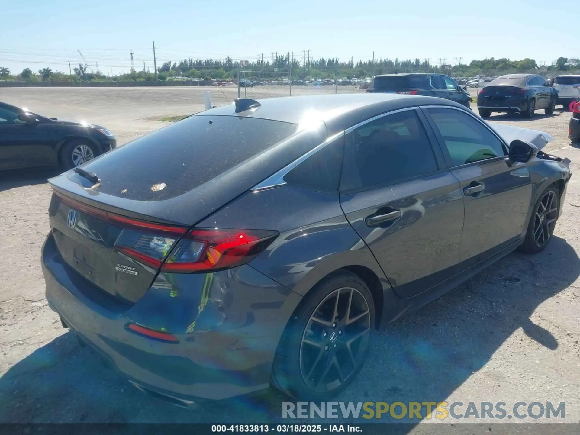 4 fotografías del automóvil dañado 19XFL1H80PE017819 HONDA CIVIC 2023