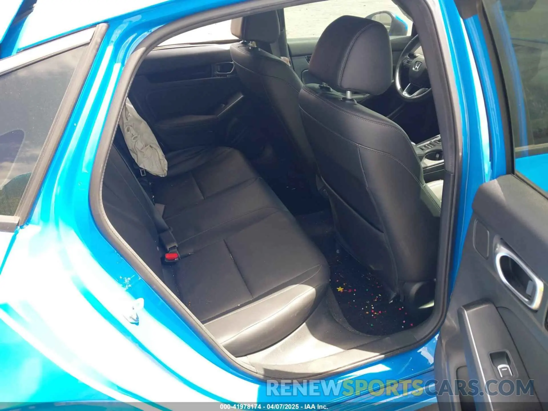 8 fotografías del automóvil dañado 19XFL1H84PE002868 HONDA CIVIC 2023