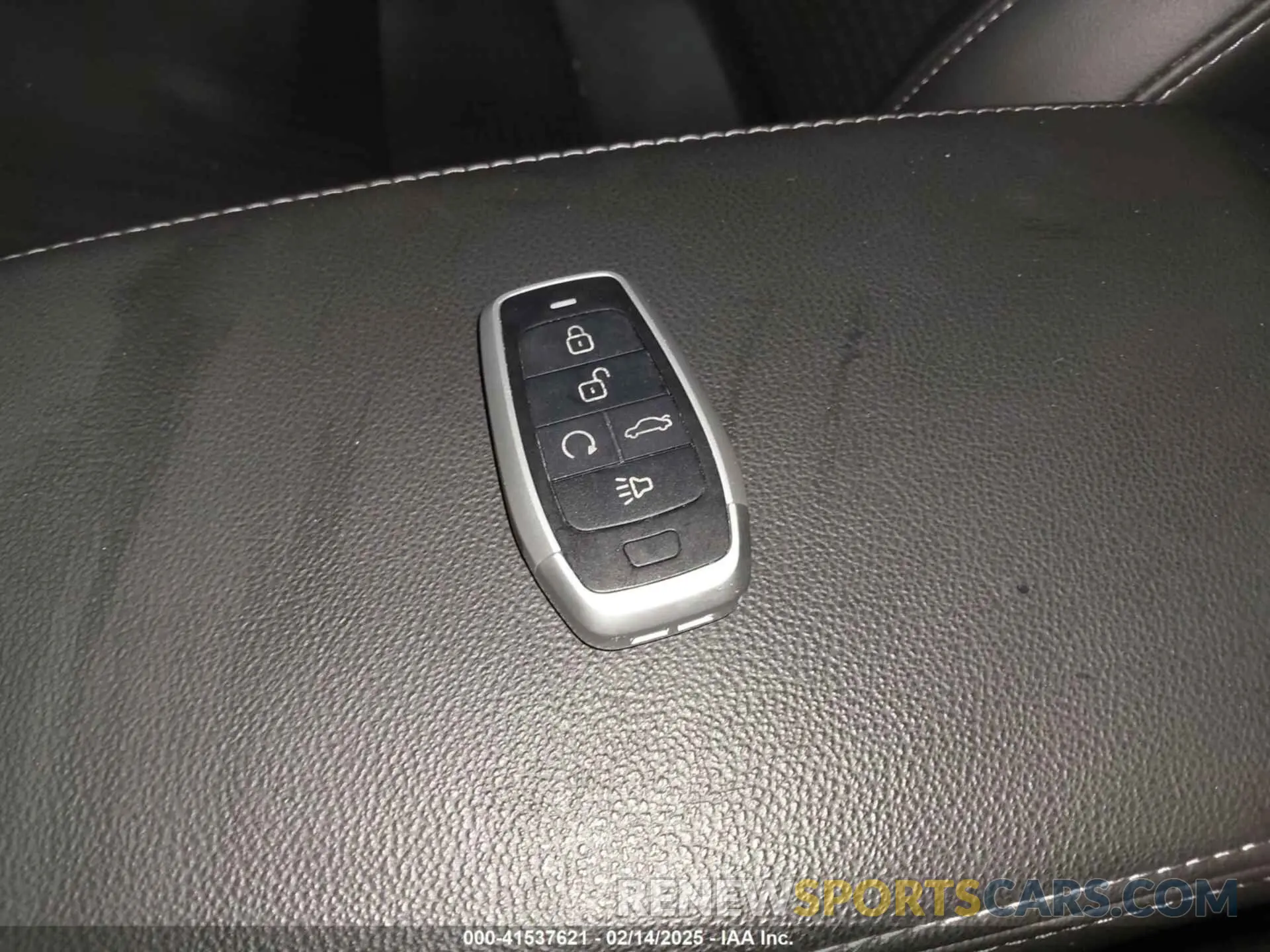 11 fotografías del automóvil dañado 19XFL1H88PE014053 HONDA CIVIC 2023