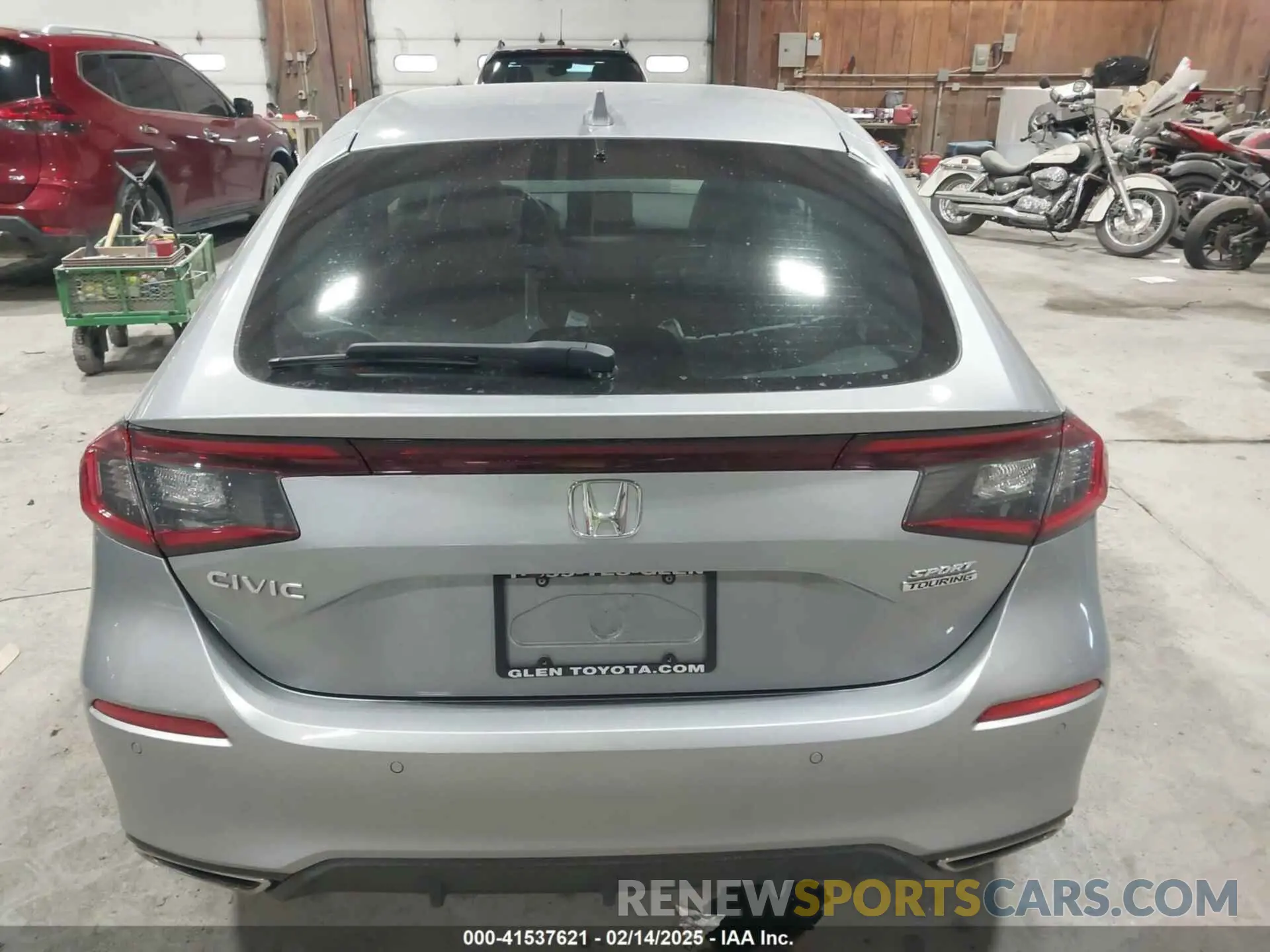 16 fotografías del automóvil dañado 19XFL1H88PE014053 HONDA CIVIC 2023
