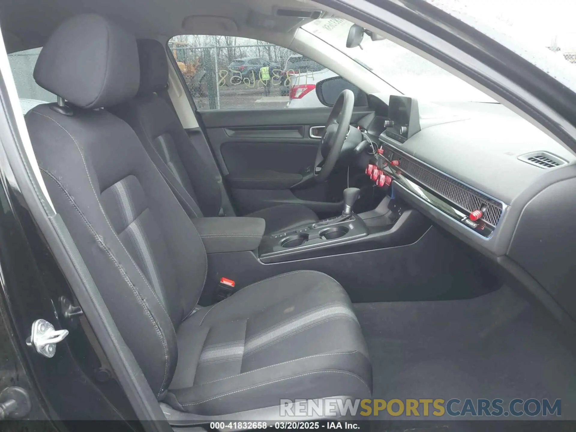 5 fotografías del automóvil dañado 19XFL2H57PE008837 HONDA CIVIC 2023