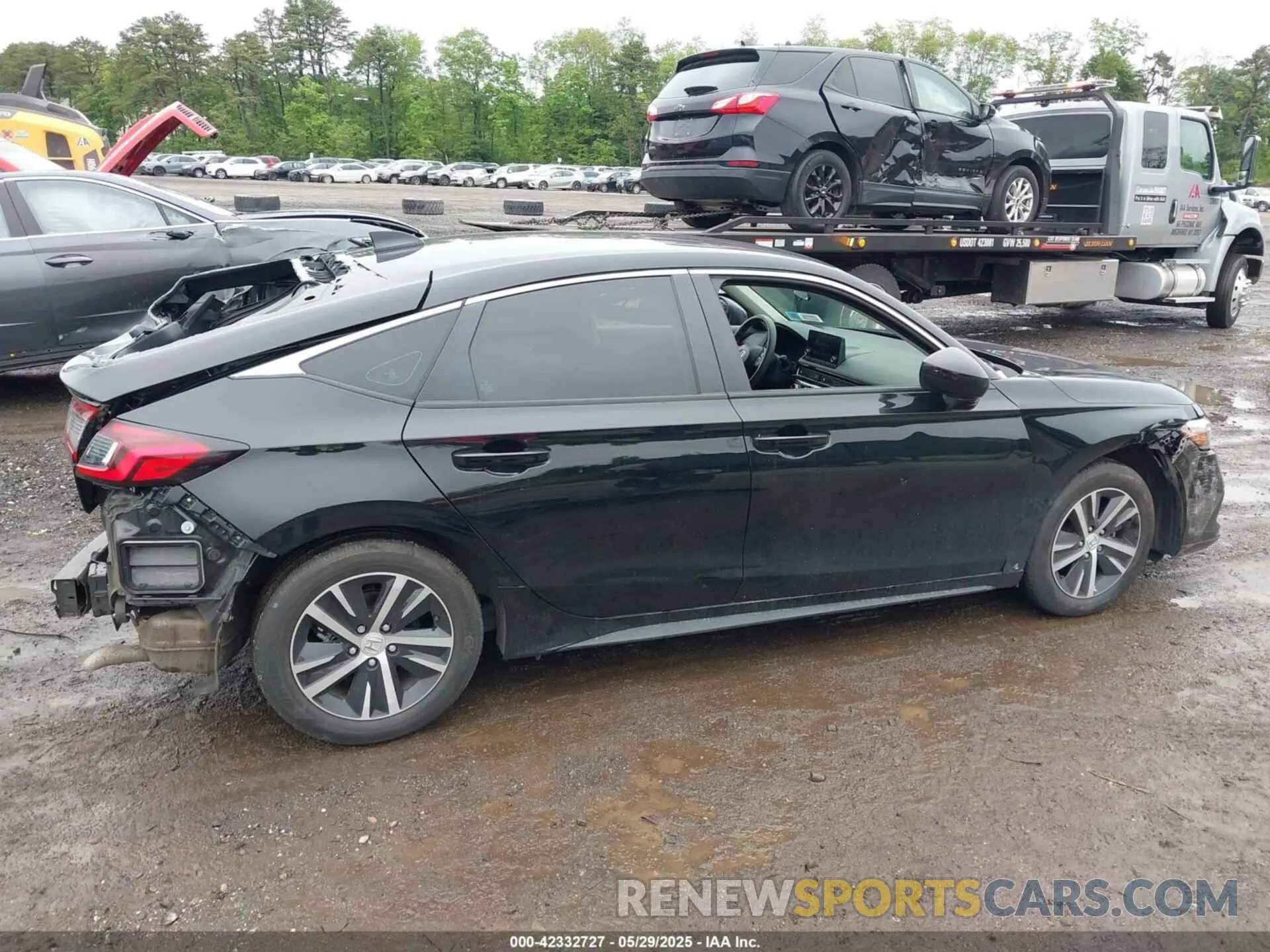 13 fotografías del automóvil dañado 19XFL2H58PE012640 HONDA CIVIC 2023