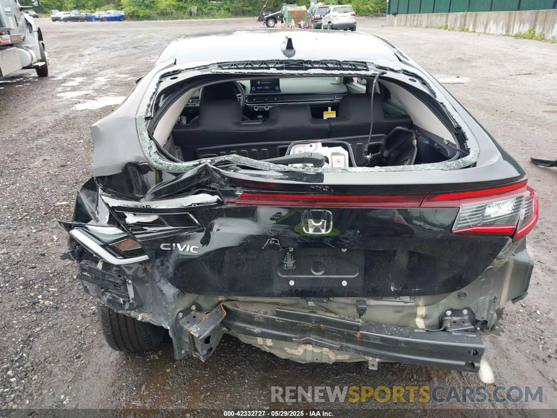 16 fotografías del automóvil dañado 19XFL2H58PE012640 HONDA CIVIC 2023