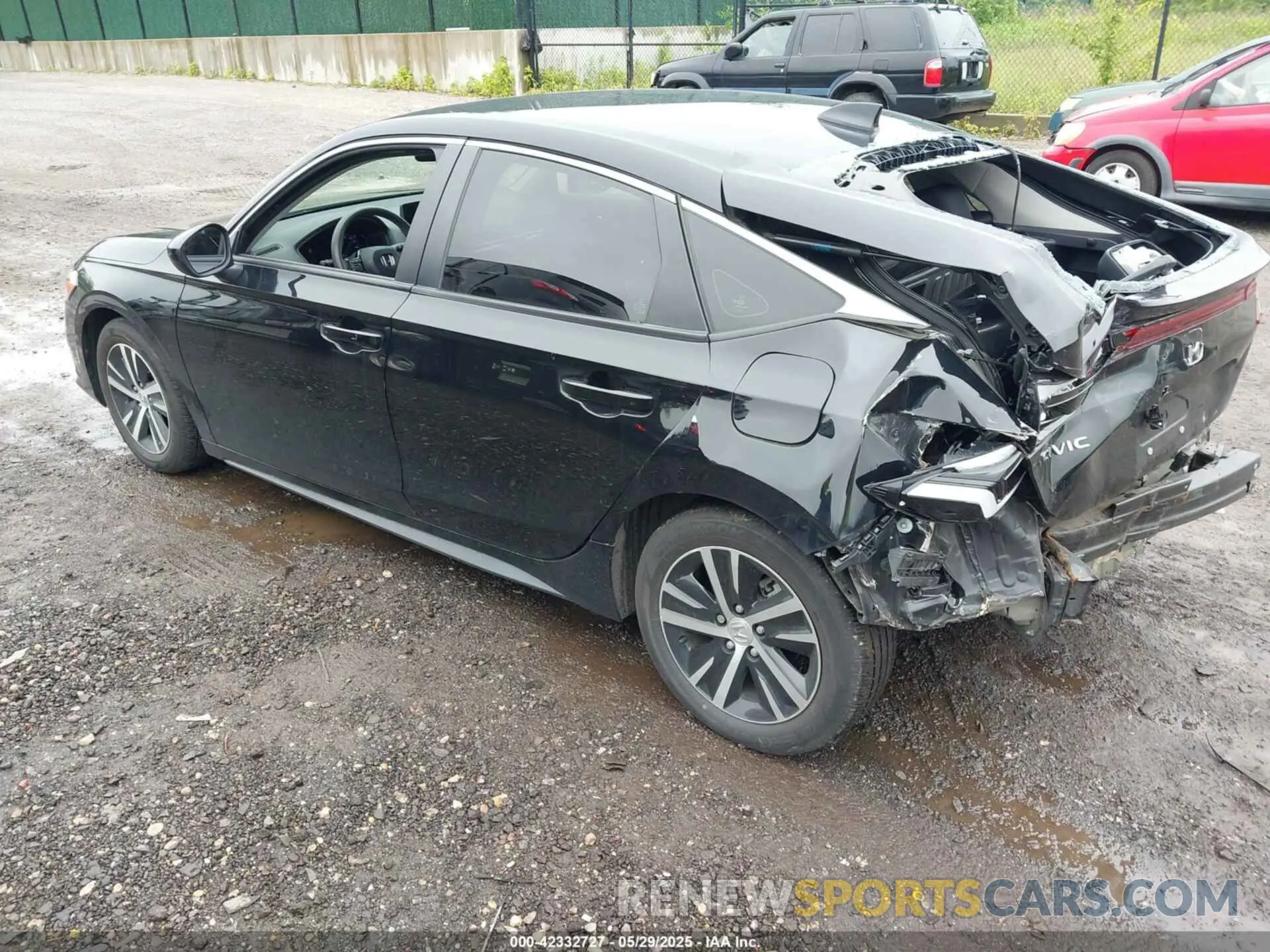 3 fotografías del automóvil dañado 19XFL2H58PE012640 HONDA CIVIC 2023
