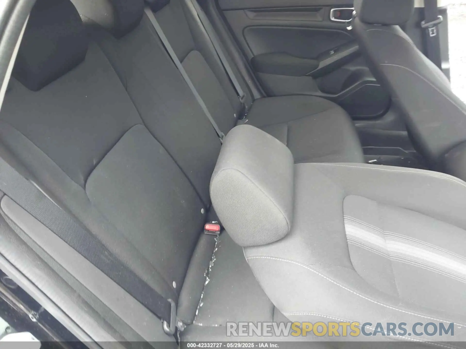 8 fotografías del automóvil dañado 19XFL2H58PE012640 HONDA CIVIC 2023