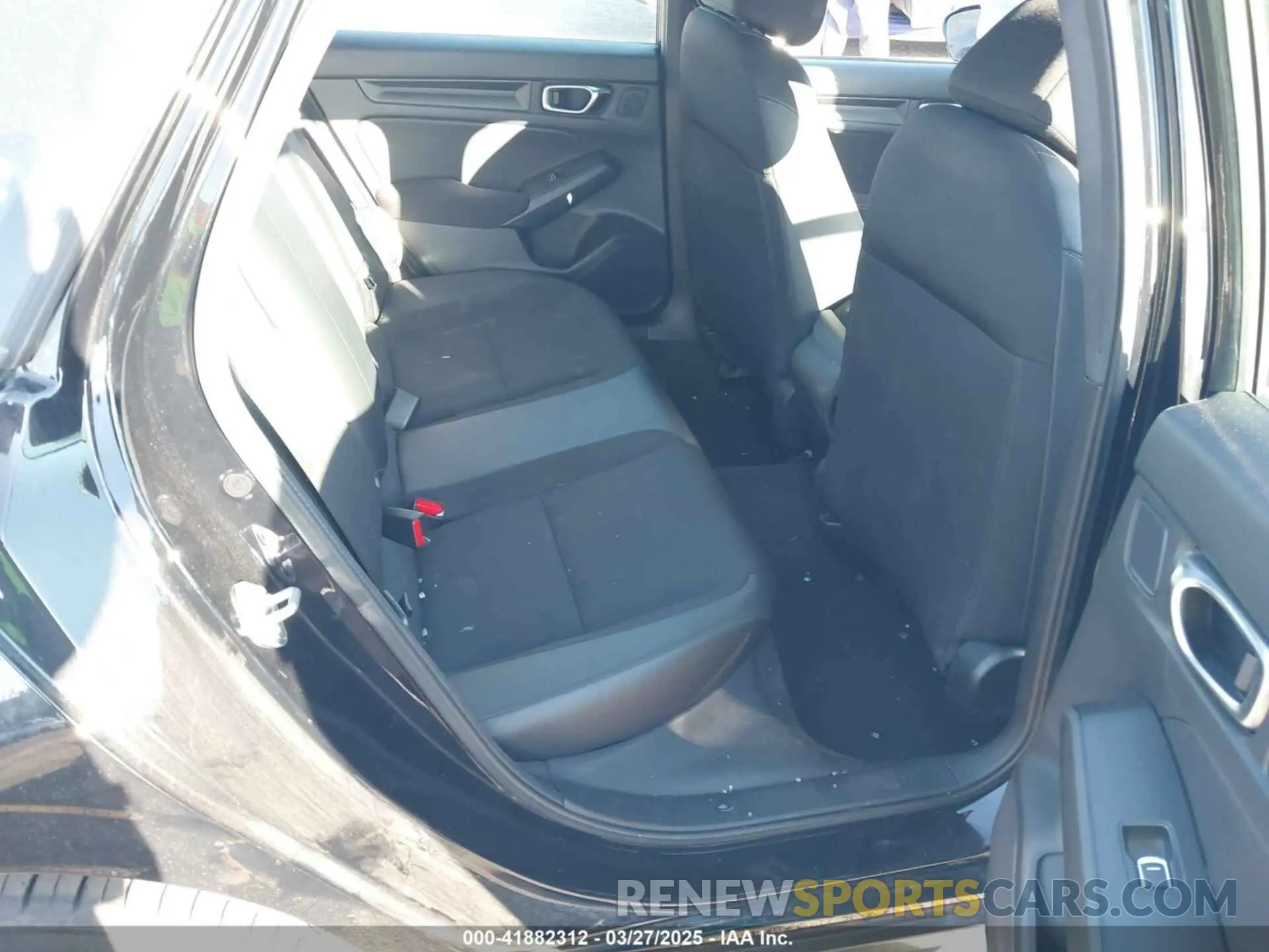 8 fotografías del automóvil dañado 19XFL2H80PE006471 HONDA CIVIC 2023