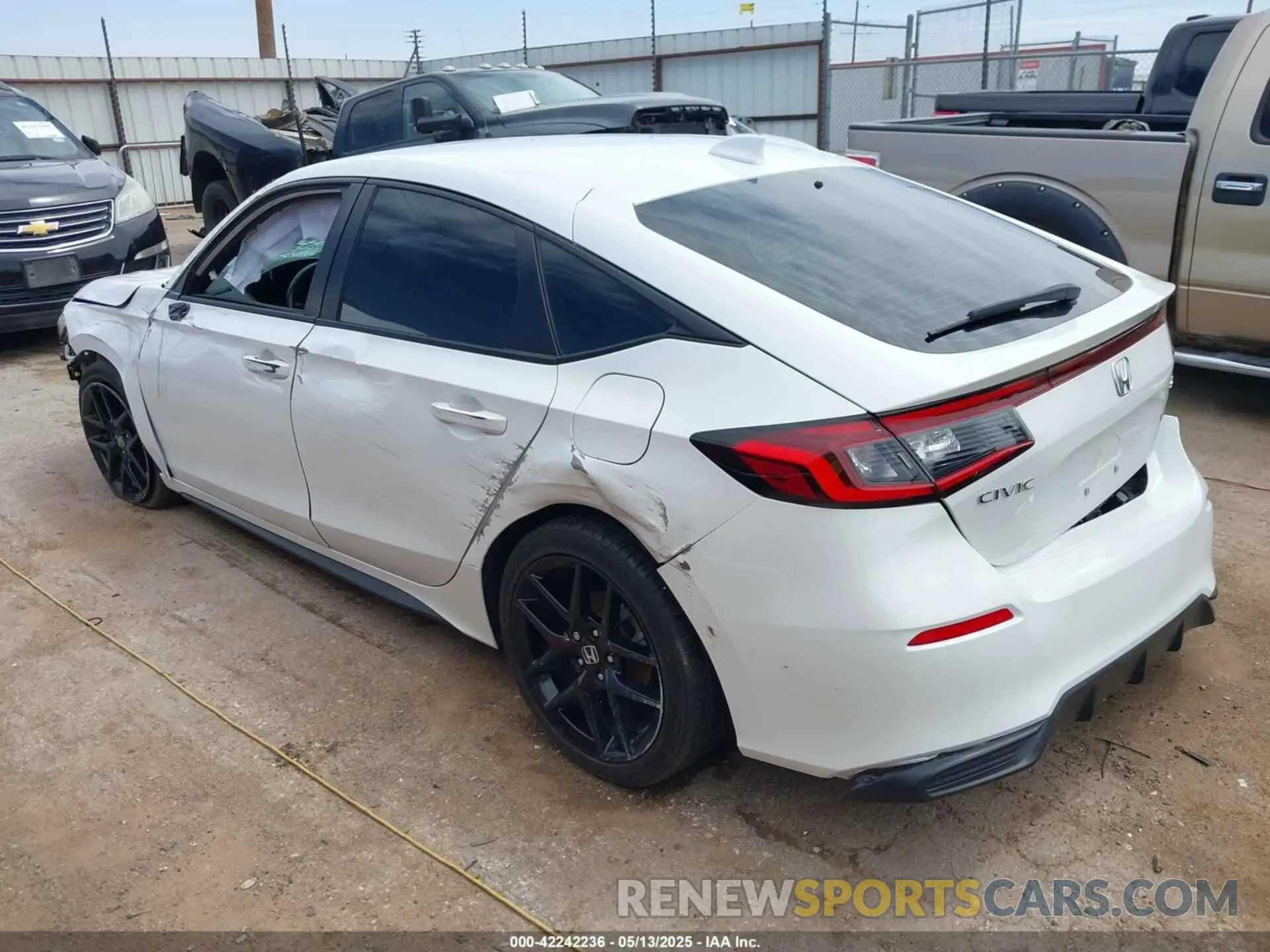 3 fotografías del automóvil dañado 19XFL2H82PE019187 HONDA CIVIC 2023
