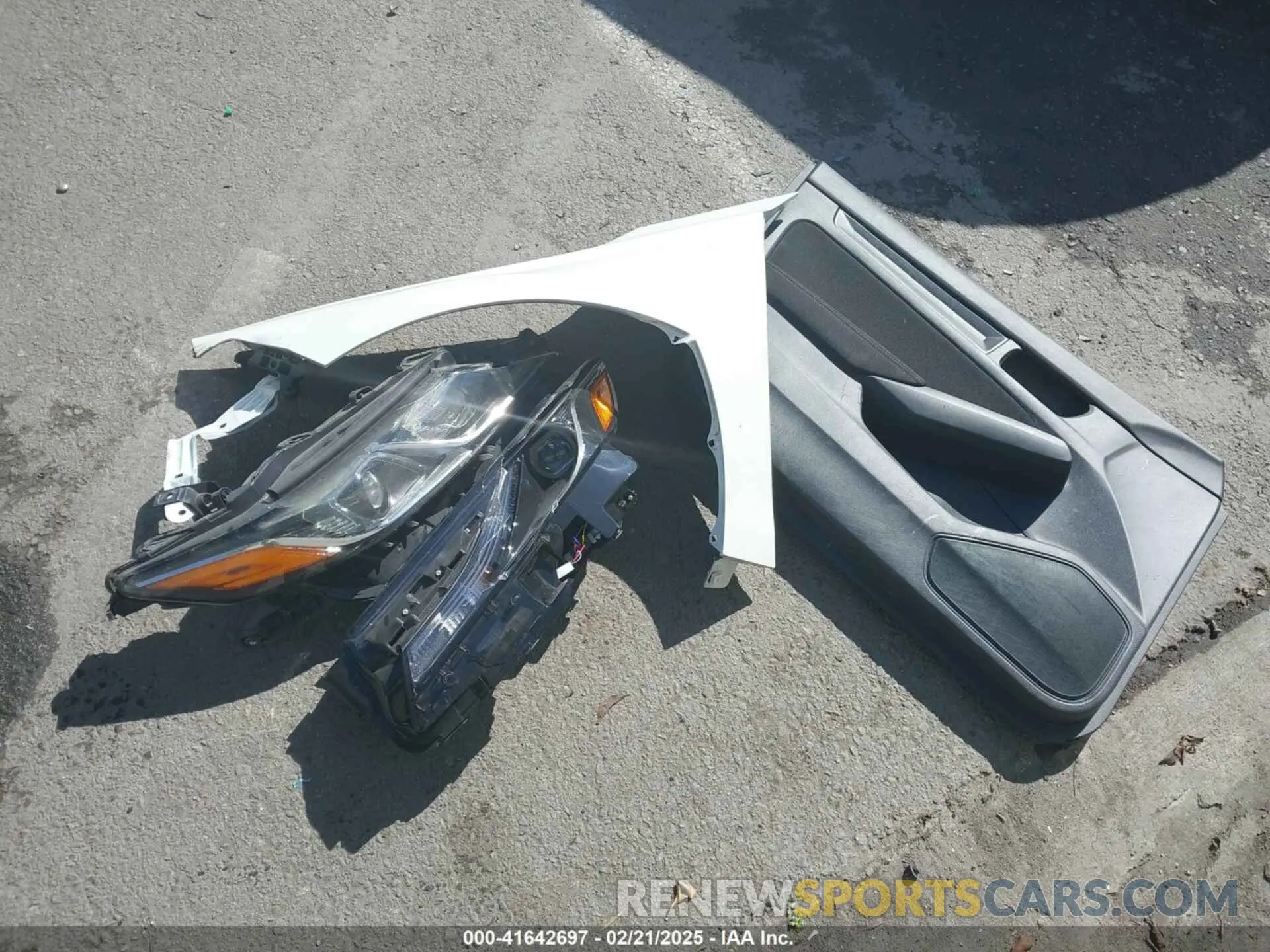 12 fotografías del automóvil dañado 19XFL2H83PE022213 HONDA CIVIC 2023
