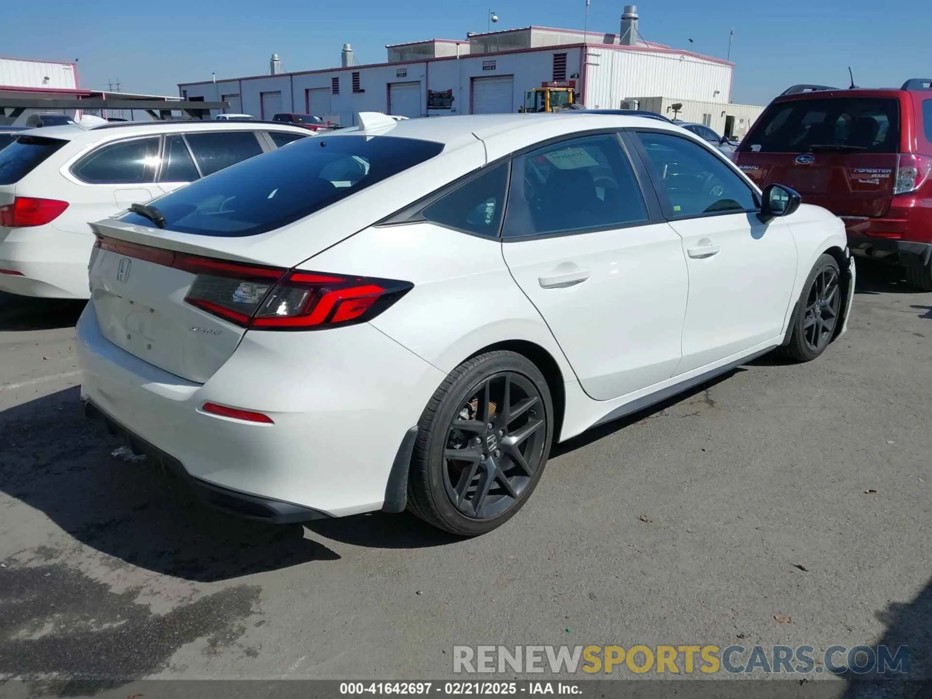 4 fotografías del automóvil dañado 19XFL2H83PE022213 HONDA CIVIC 2023