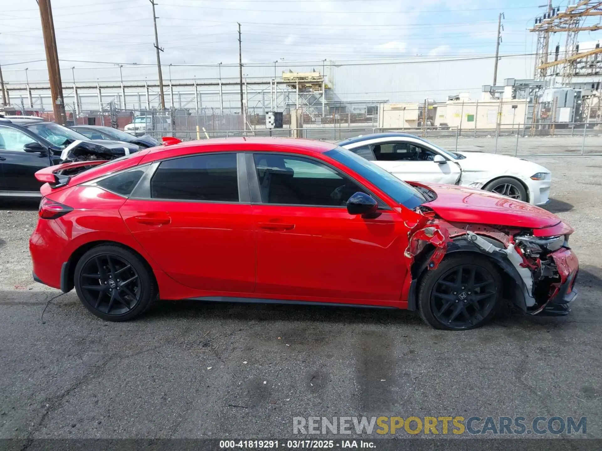 13 fotografías del automóvil dañado 19XFL2H85PE012038 HONDA CIVIC 2023