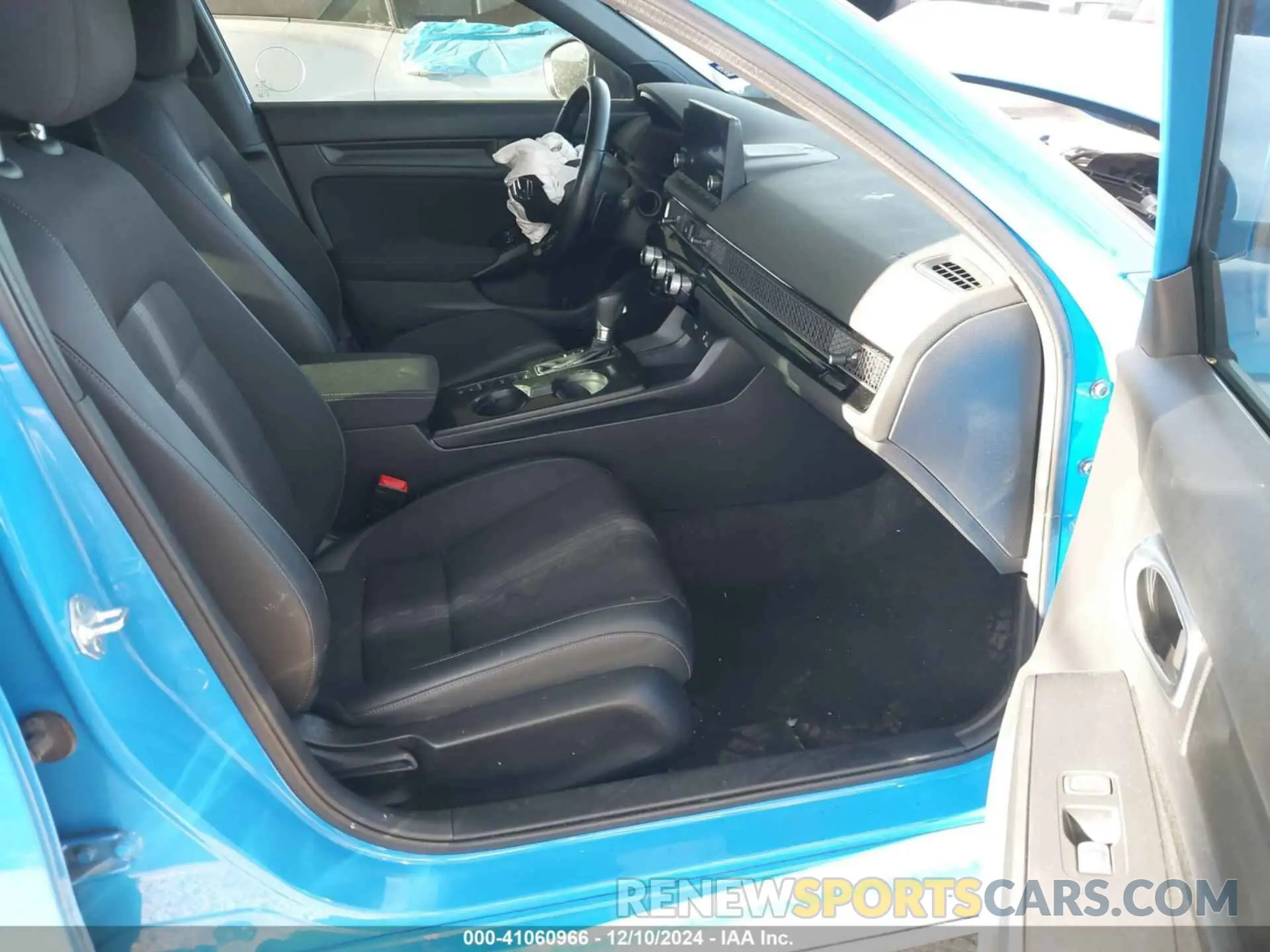 5 fotografías del automóvil dañado 19XFL2H86PE005972 HONDA CIVIC 2023