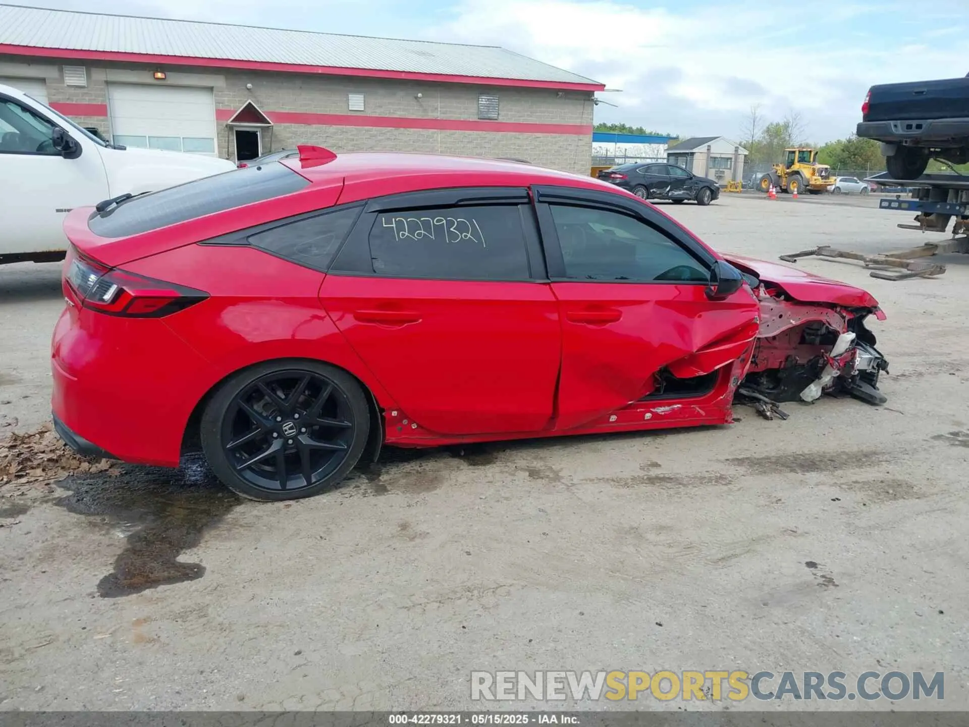 13 fotografías del automóvil dañado 19XFL2H88PE021378 HONDA CIVIC 2023