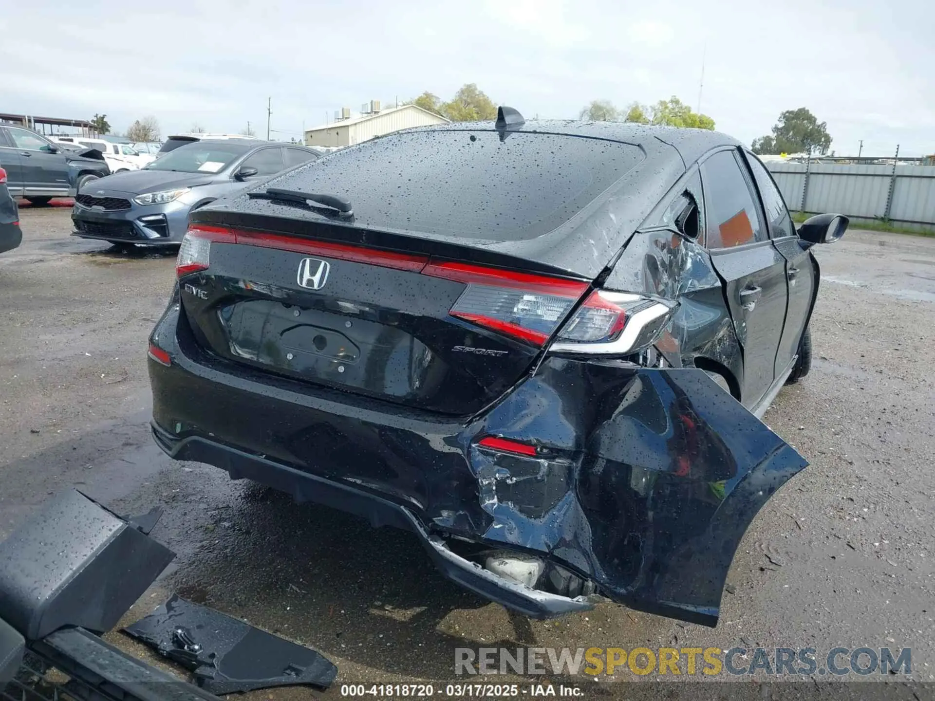4 fotografías del automóvil dañado 19XFL2H8XPE020359 HONDA CIVIC 2023