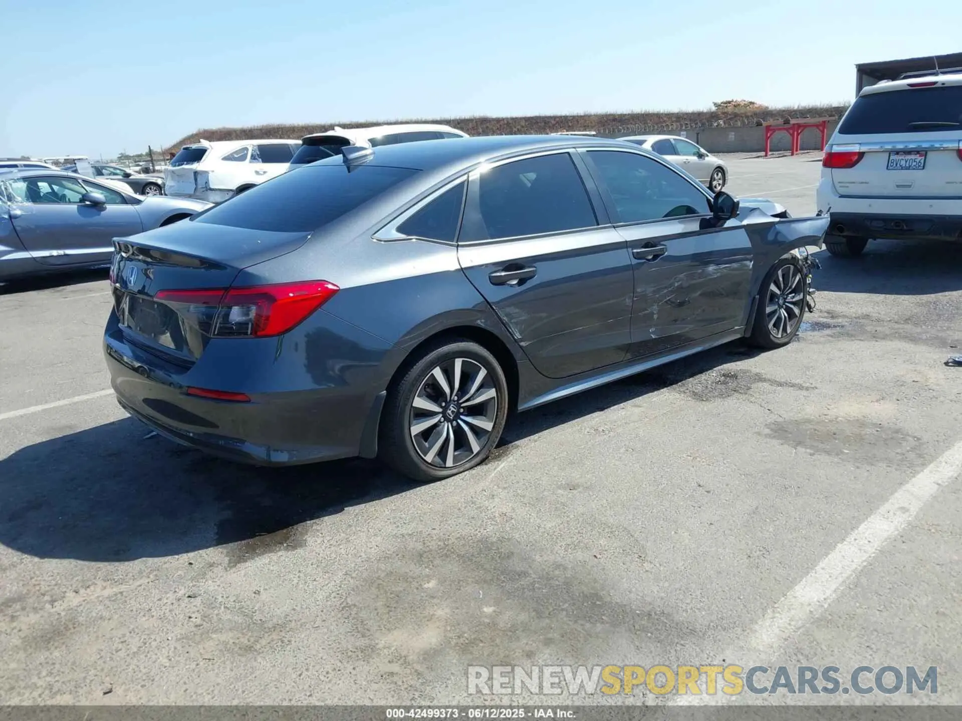 4 fotografías del automóvil dañado 2HGFE1F74PH323979 HONDA CIVIC 2023
