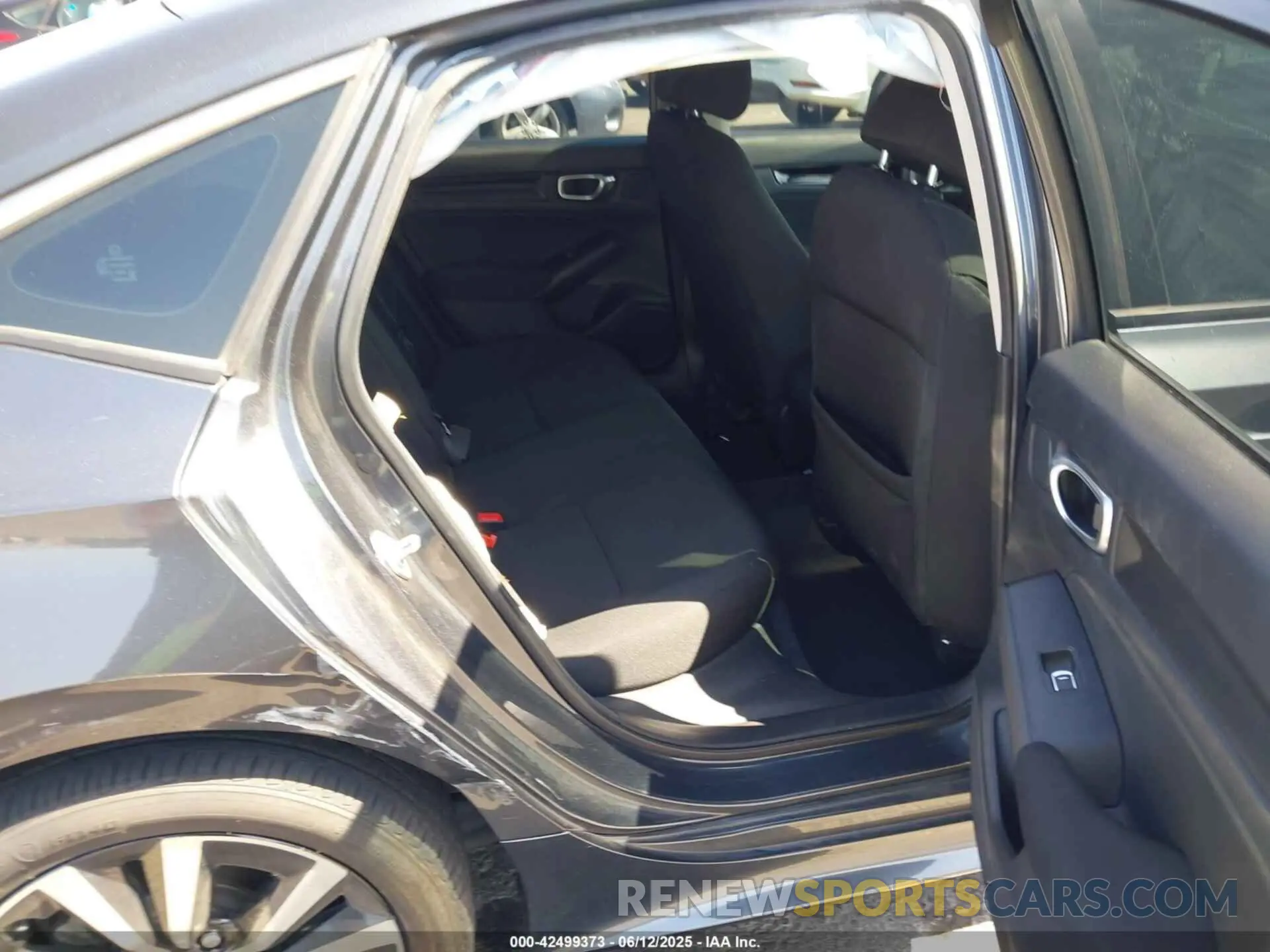 8 fotografías del automóvil dañado 2HGFE1F74PH323979 HONDA CIVIC 2023