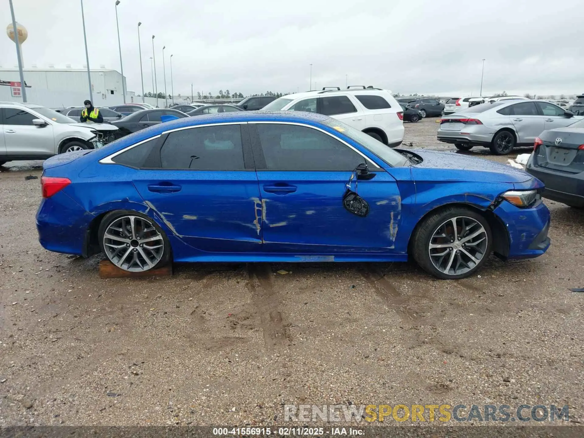 14 fotografías del automóvil dañado 2HGFE1F92PH317695 HONDA CIVIC 2023