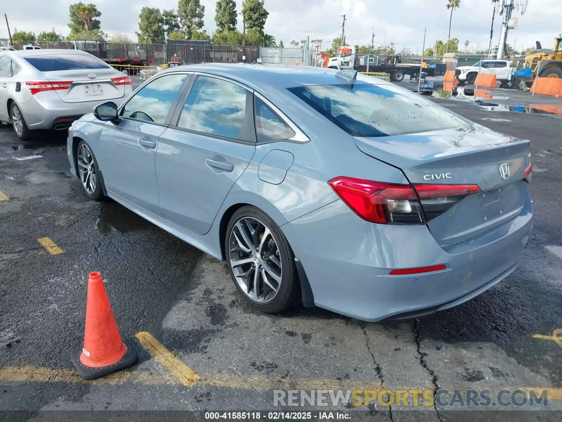 3 fotografías del automóvil dañado 2HGFE1F94PH300428 HONDA CIVIC 2023