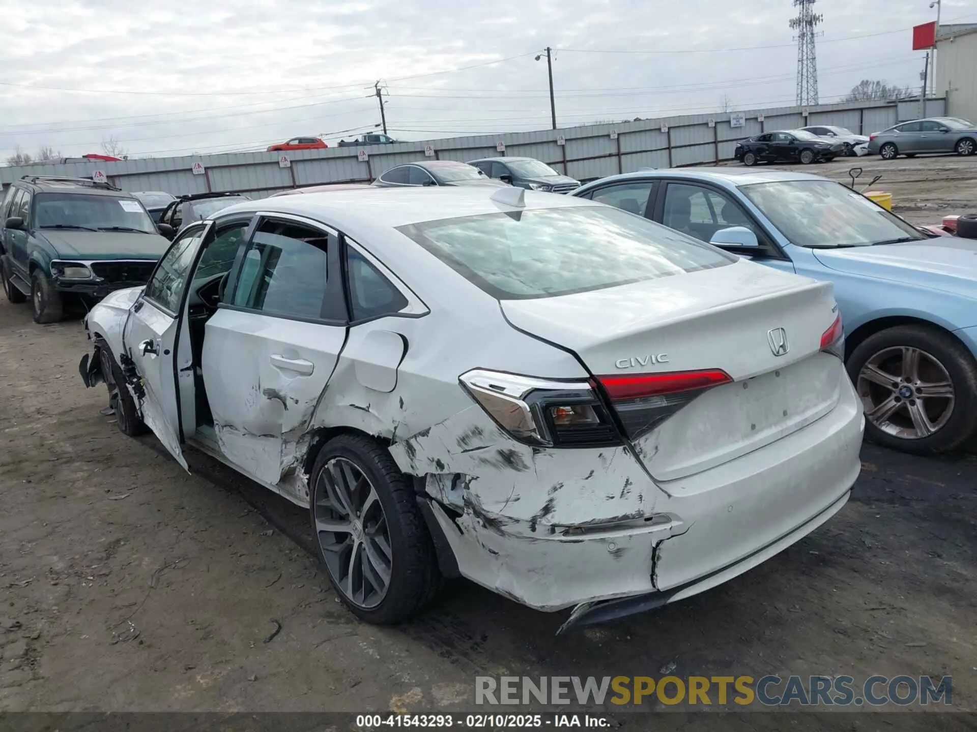 3 fotografías del automóvil dañado 2HGFE1F96PH308062 HONDA CIVIC 2023