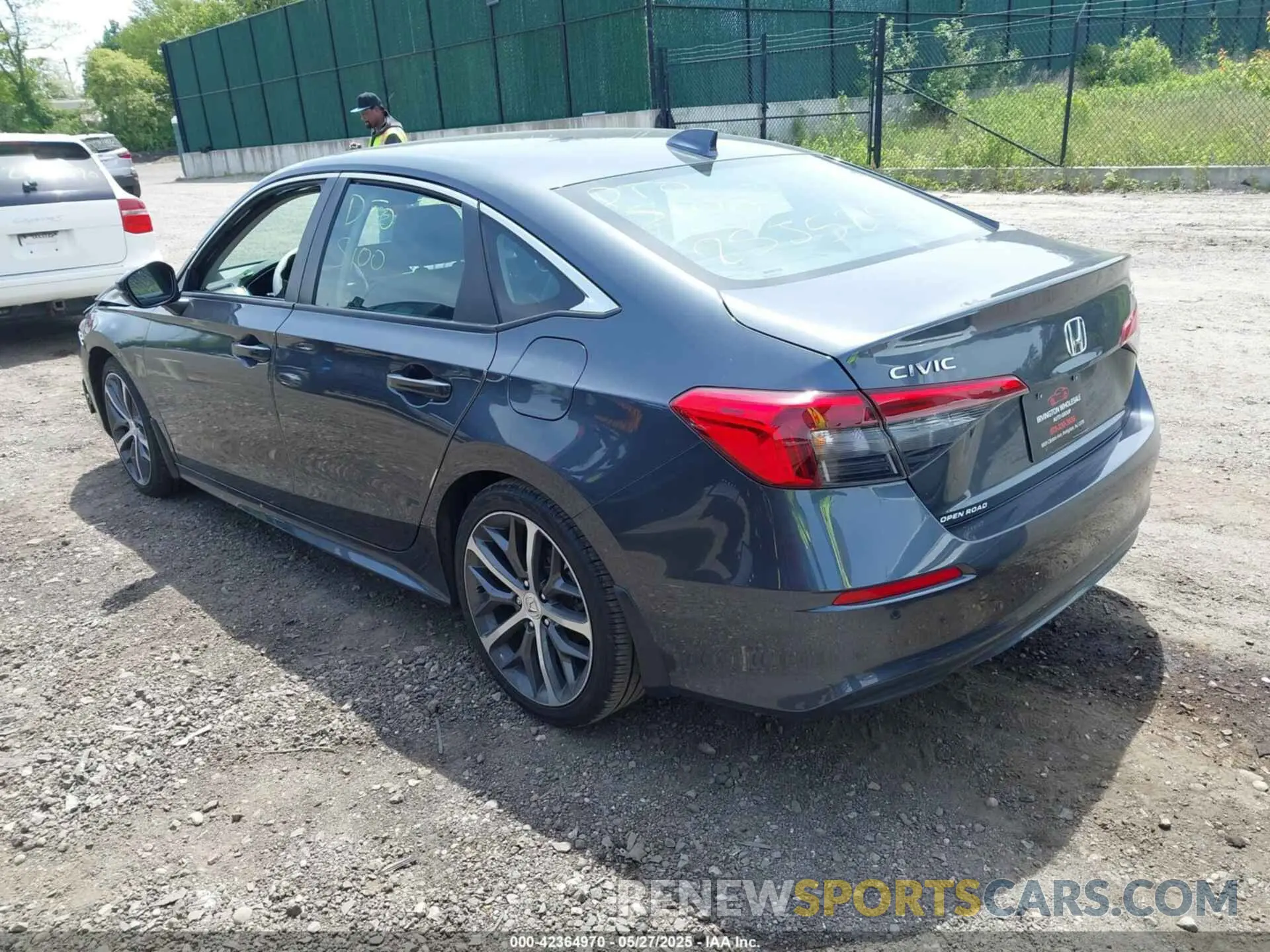 3 fotografías del automóvil dañado 2HGFE1F99PH321050 HONDA CIVIC 2023