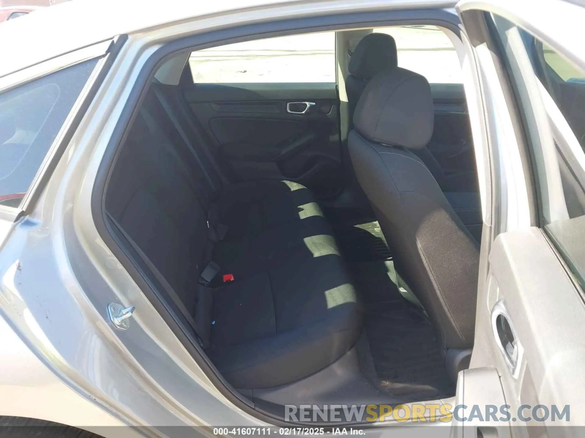 8 fotografías del automóvil dañado 2HGFE2F27PH569614 HONDA CIVIC 2023