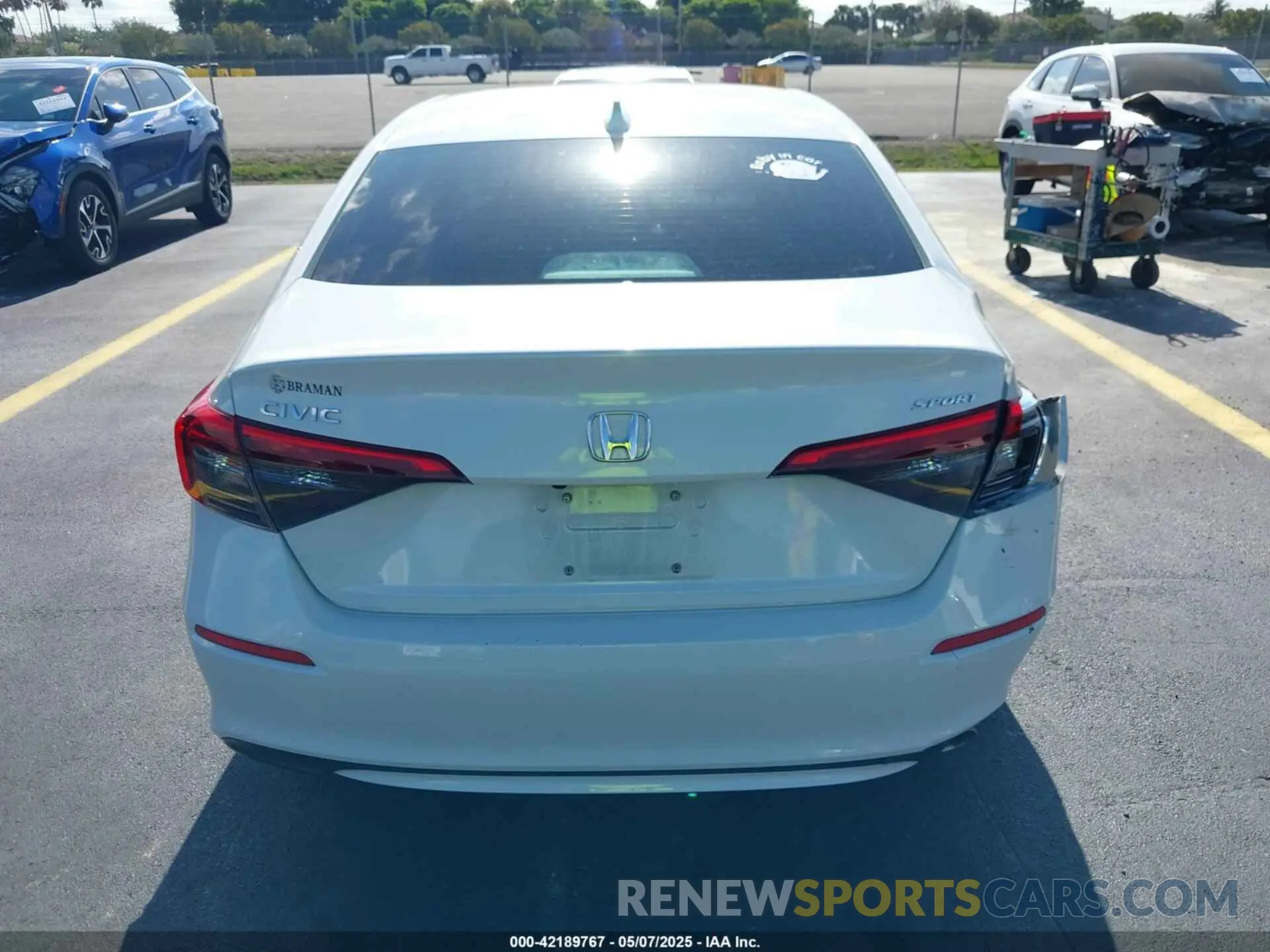 16 fotografías del automóvil dañado 2HGFE2F51PH525909 HONDA CIVIC 2023