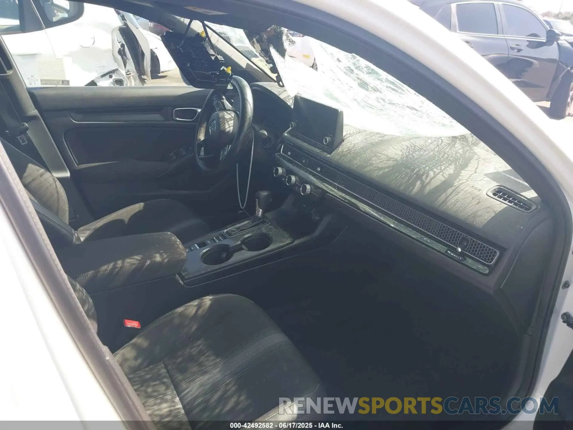 5 fotografías del automóvil dañado 2HGFE2F51PH563060 HONDA CIVIC 2023