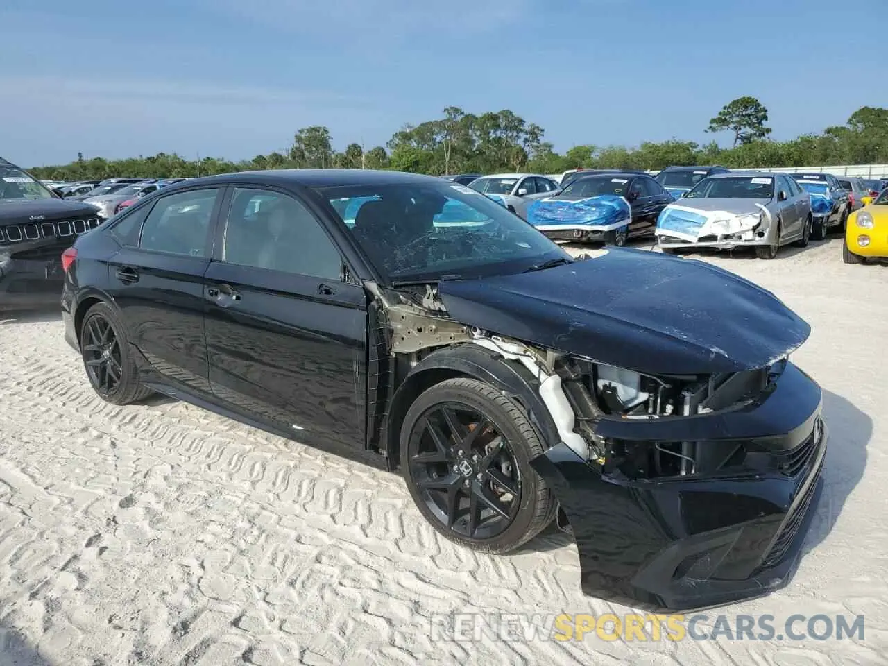 4 fotografías del automóvil dañado 2HGFE2F52PH563228 HONDA CIVIC 2023