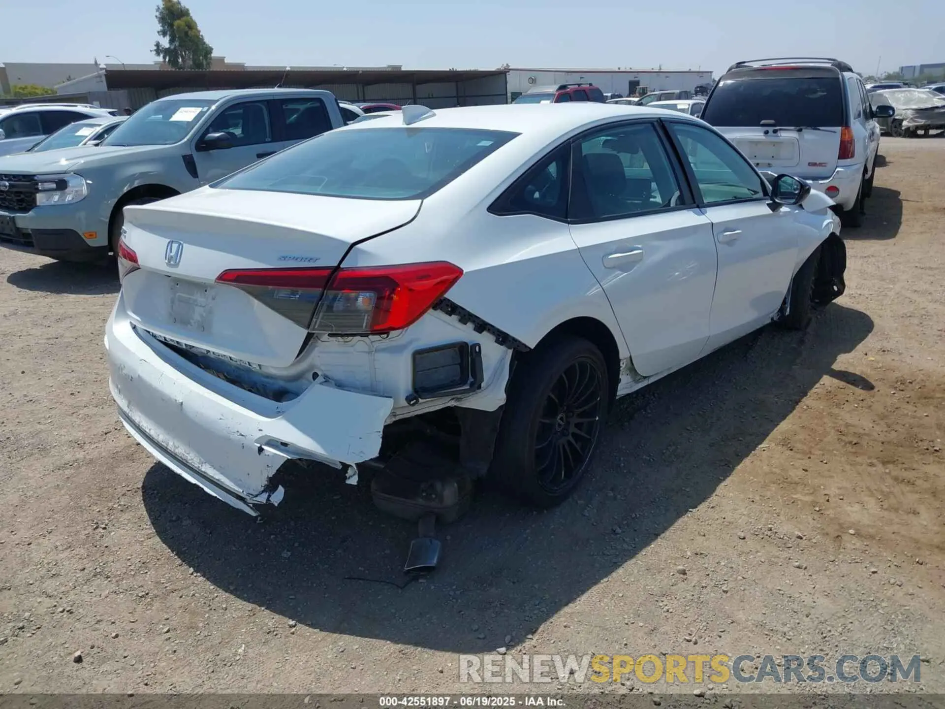 4 fotografías del automóvil dañado 2HGFE2F54PH510109 HONDA CIVIC 2023