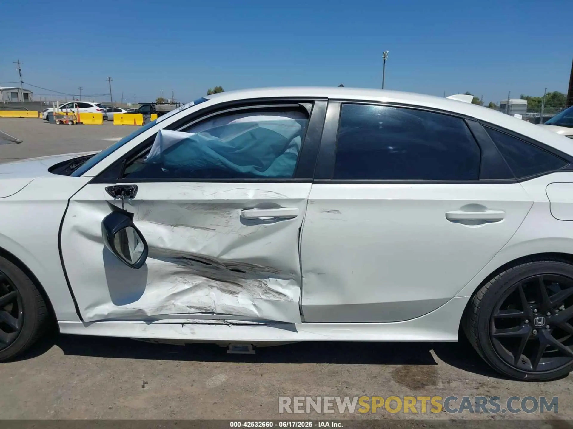 14 fotografías del automóvil dañado 2HGFE2F55PH519398 HONDA CIVIC 2023