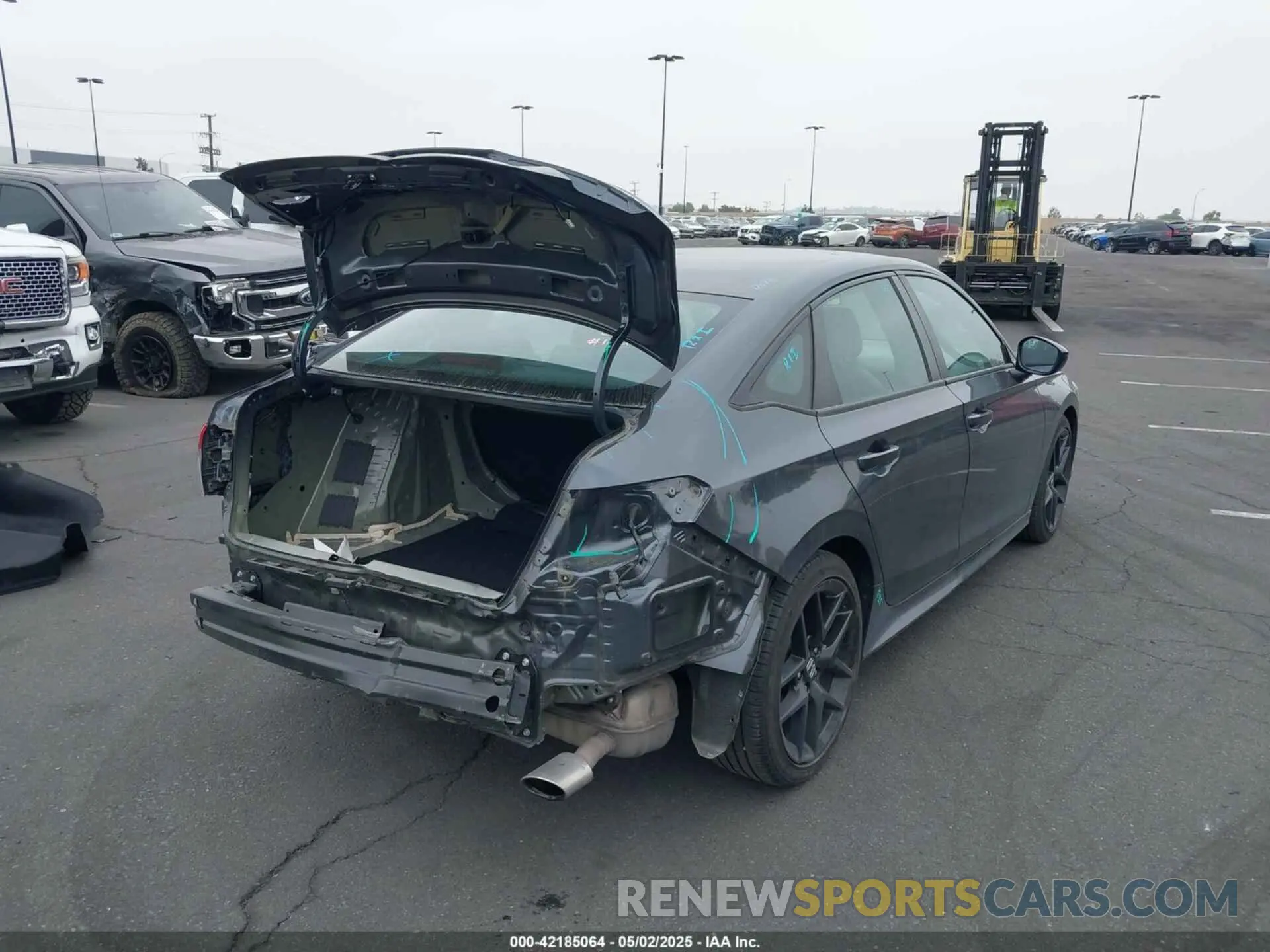 4 fotografías del automóvil dañado 2HGFE2F55PH565880 HONDA CIVIC 2023