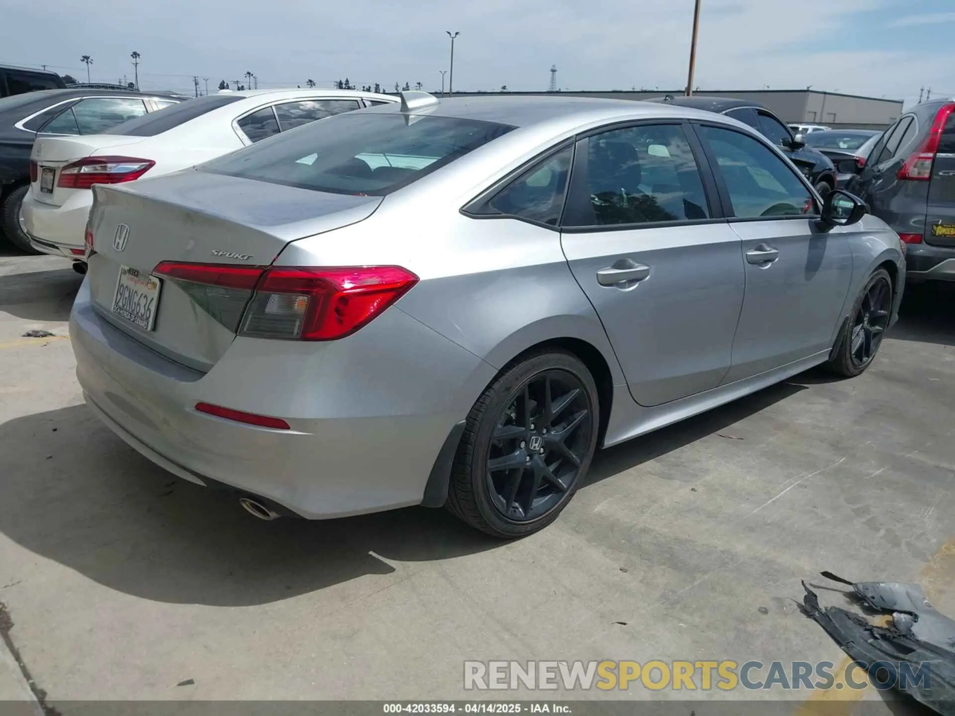 4 fotografías del automóvil dañado 2HGFE2F56PH546268 HONDA CIVIC 2023