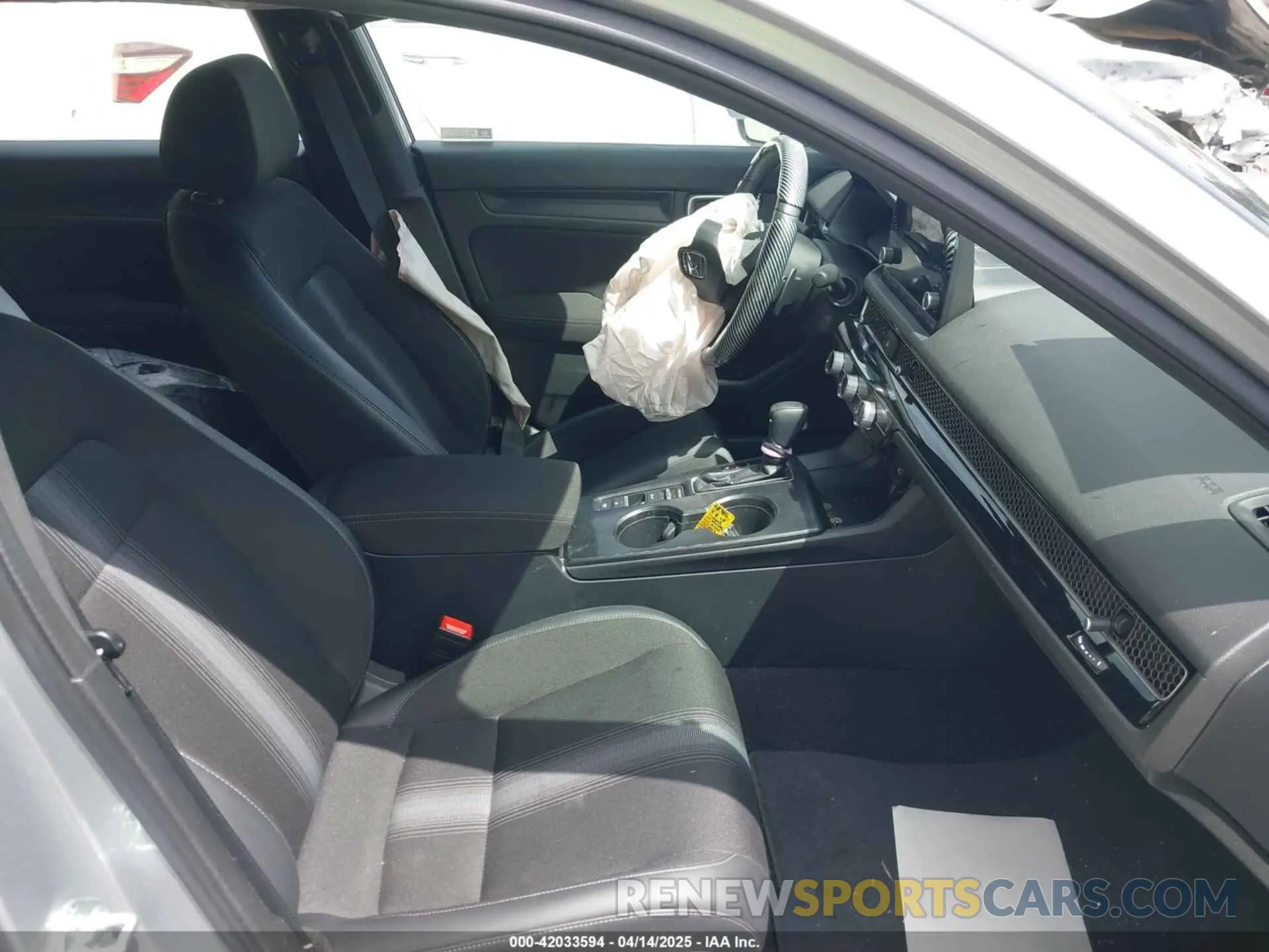 5 fotografías del automóvil dañado 2HGFE2F56PH546268 HONDA CIVIC 2023