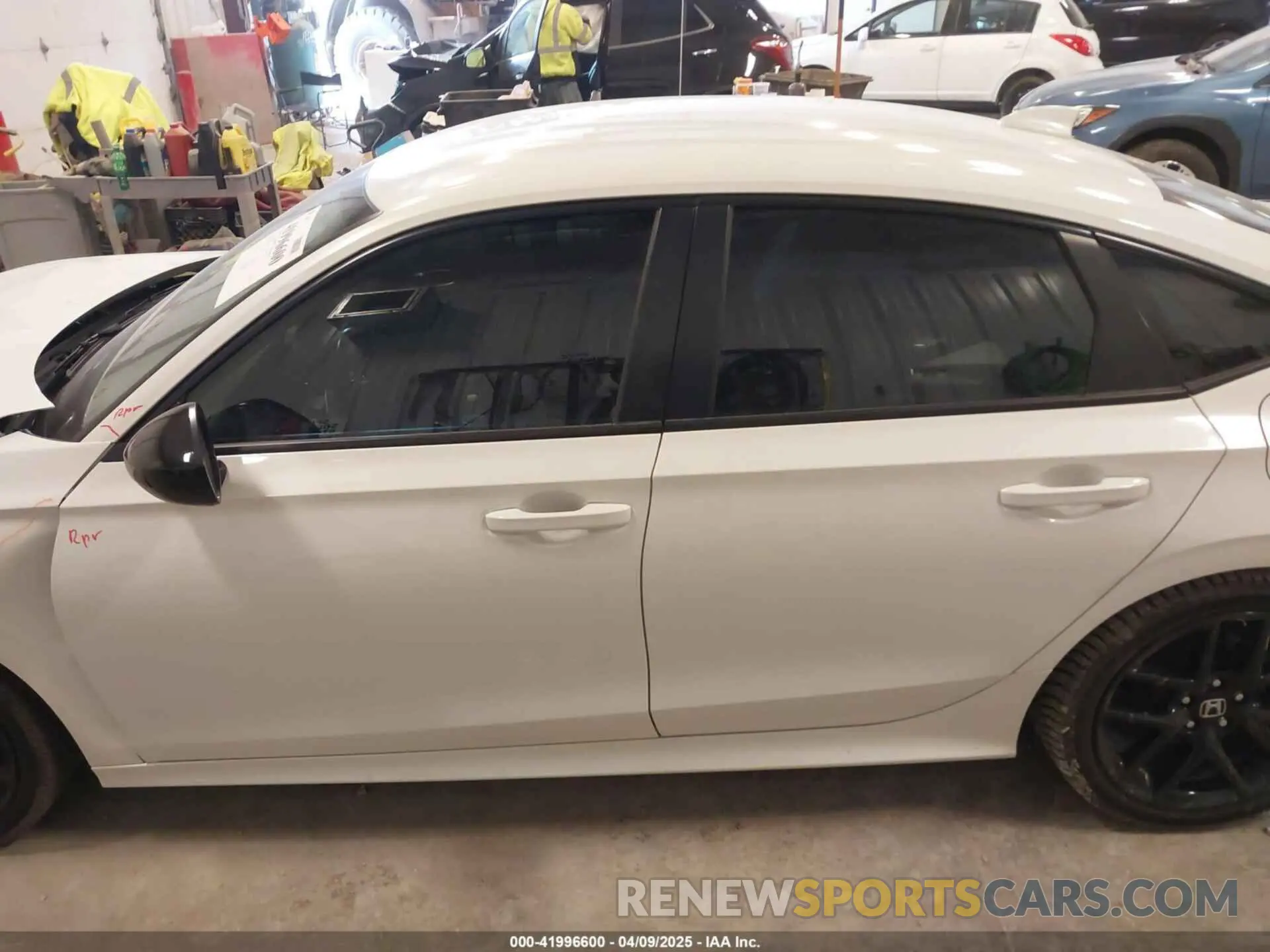 14 fotografías del automóvil dañado 2HGFE2F57PH558638 HONDA CIVIC 2023