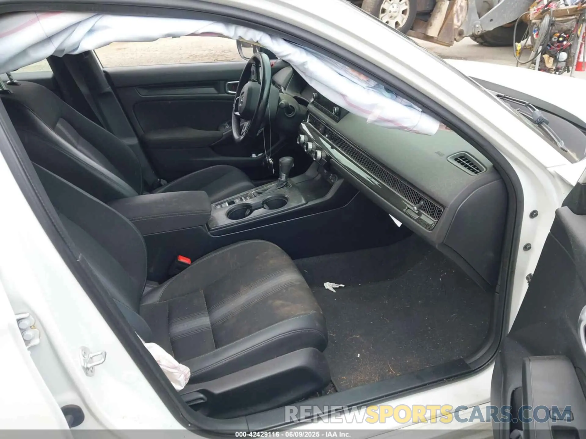 5 fotografías del automóvil dañado 2HGFE2F57PH561393 HONDA CIVIC 2023