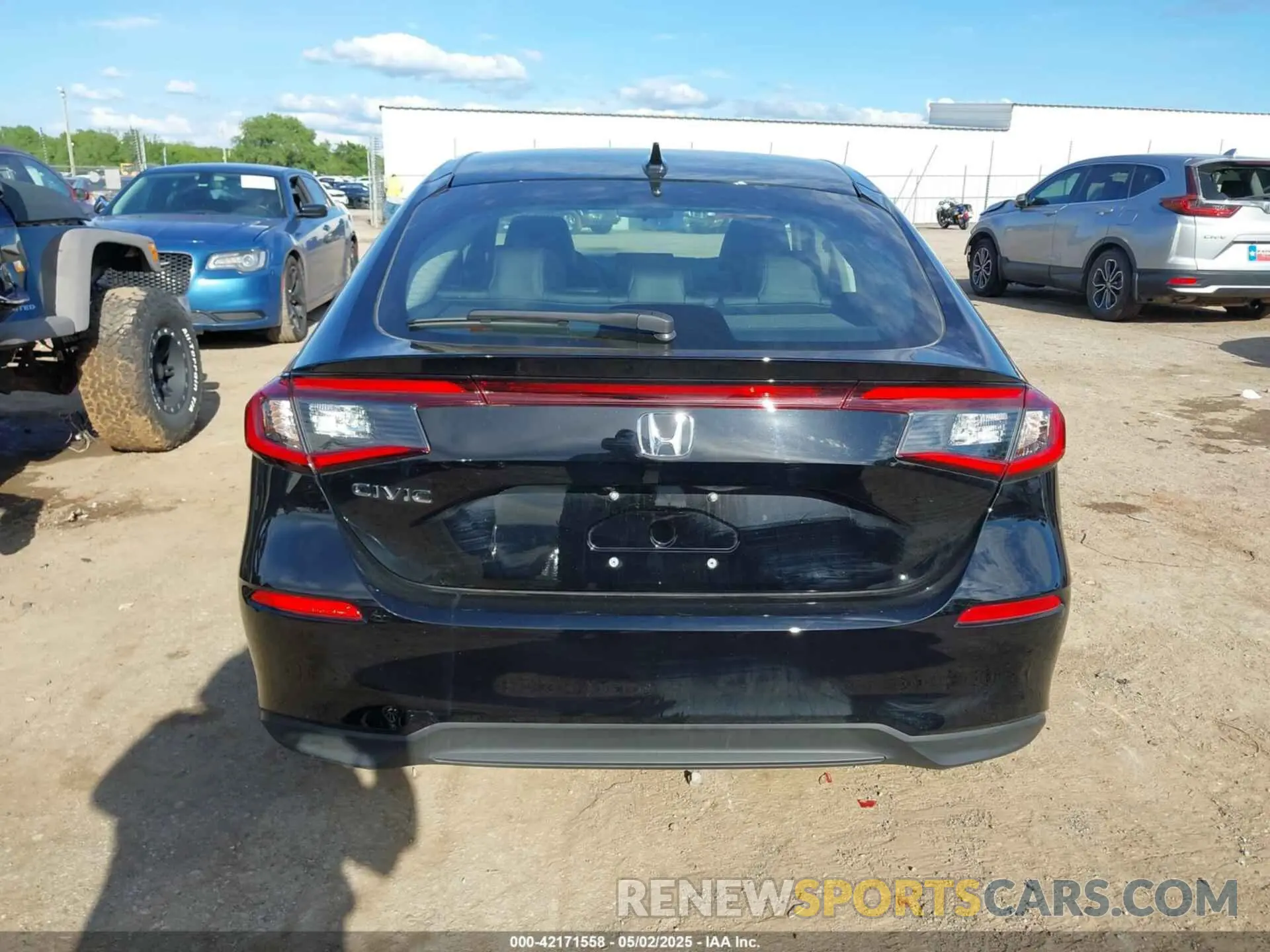 15 fotografías del automóvil dañado 19XFL1H70RE029348 HONDA CIVIC 2024