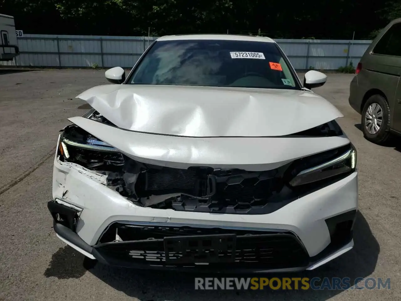 5 fotografías del automóvil dañado 19XFL1H72RE031859 HONDA CIVIC 2024