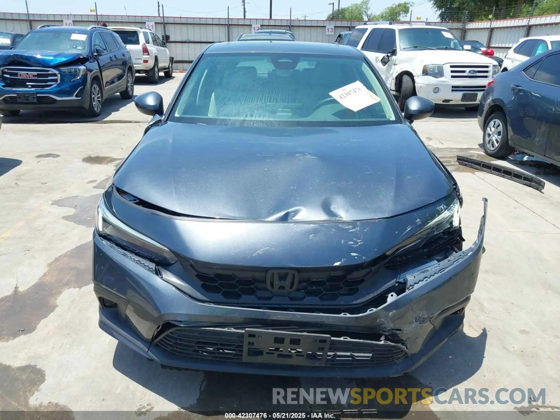 13 fotografías del automóvil dañado 19XFL1H73RE029926 HONDA CIVIC 2024
