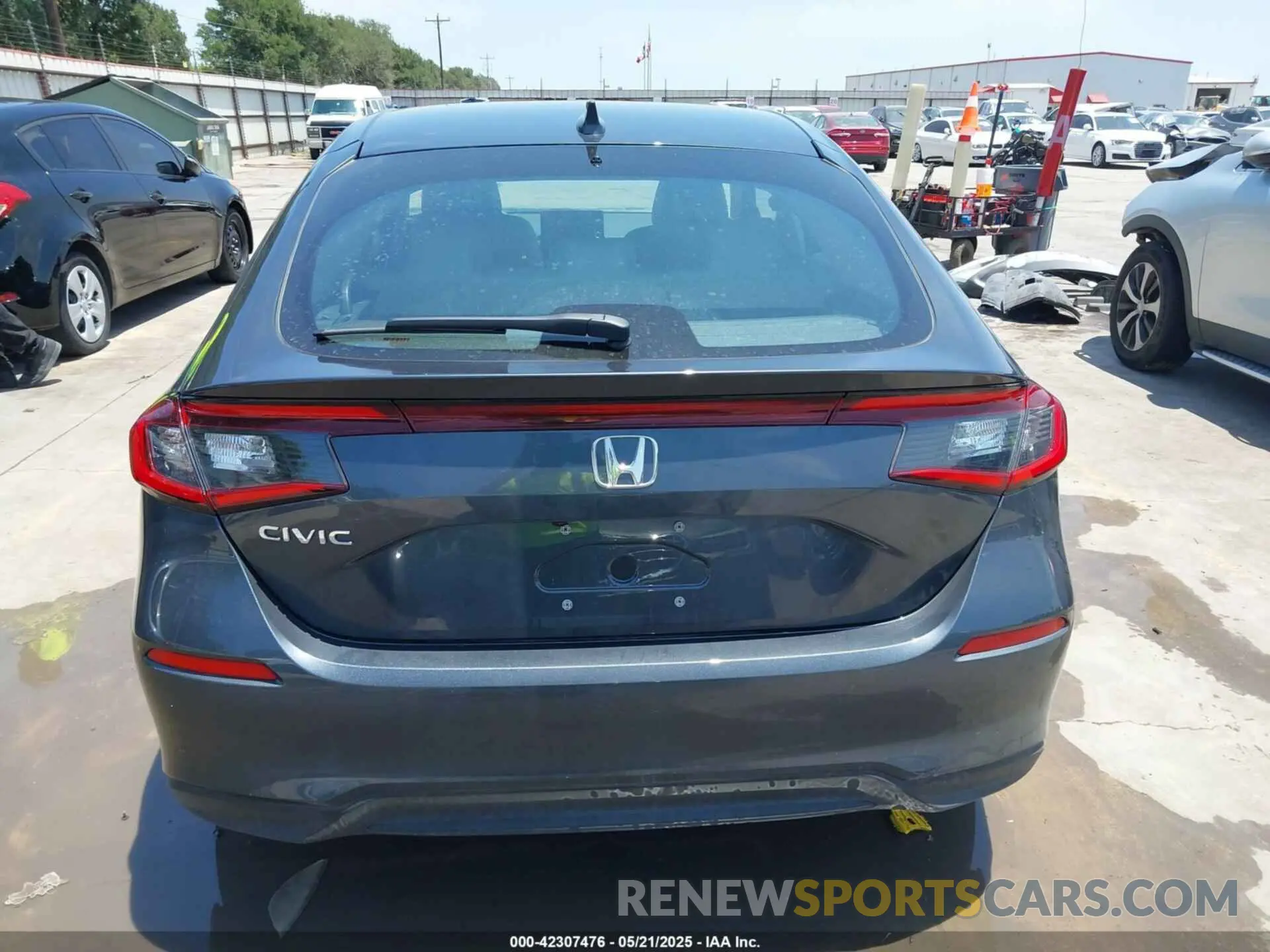 17 fotografías del automóvil dañado 19XFL1H73RE029926 HONDA CIVIC 2024